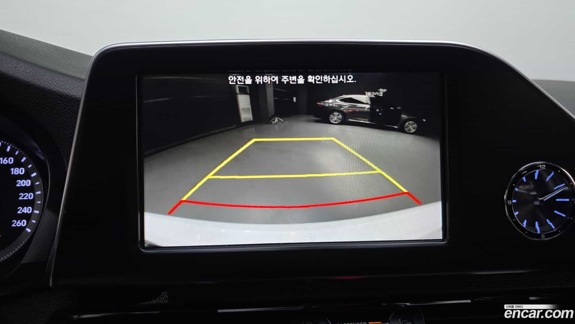 Grandeur Hyundai 2018.5-OPTION-019