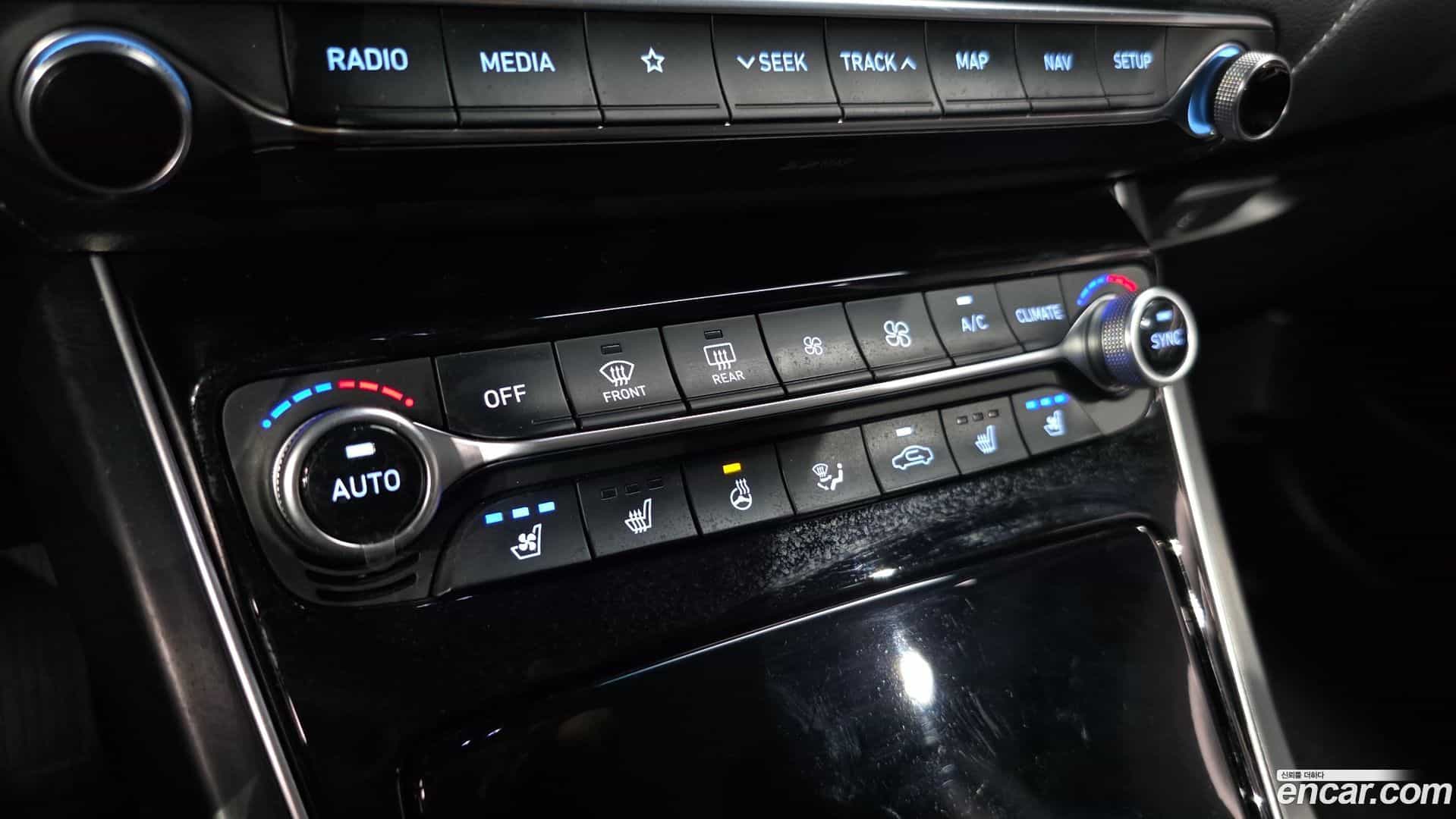 Grandeur Hyundai 2019.3-OPTION-020