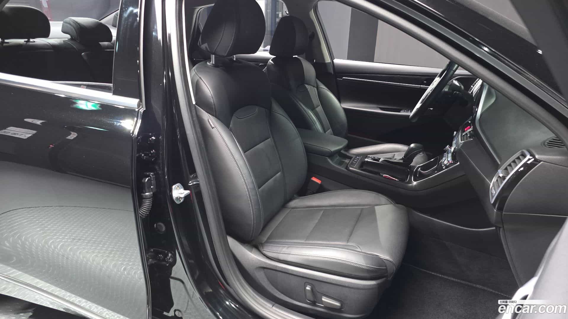 Grandeur Hyundai 2019.3-INNER-036