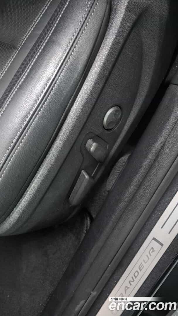 Grandeur Hyundai 2019.3-OPTION-042