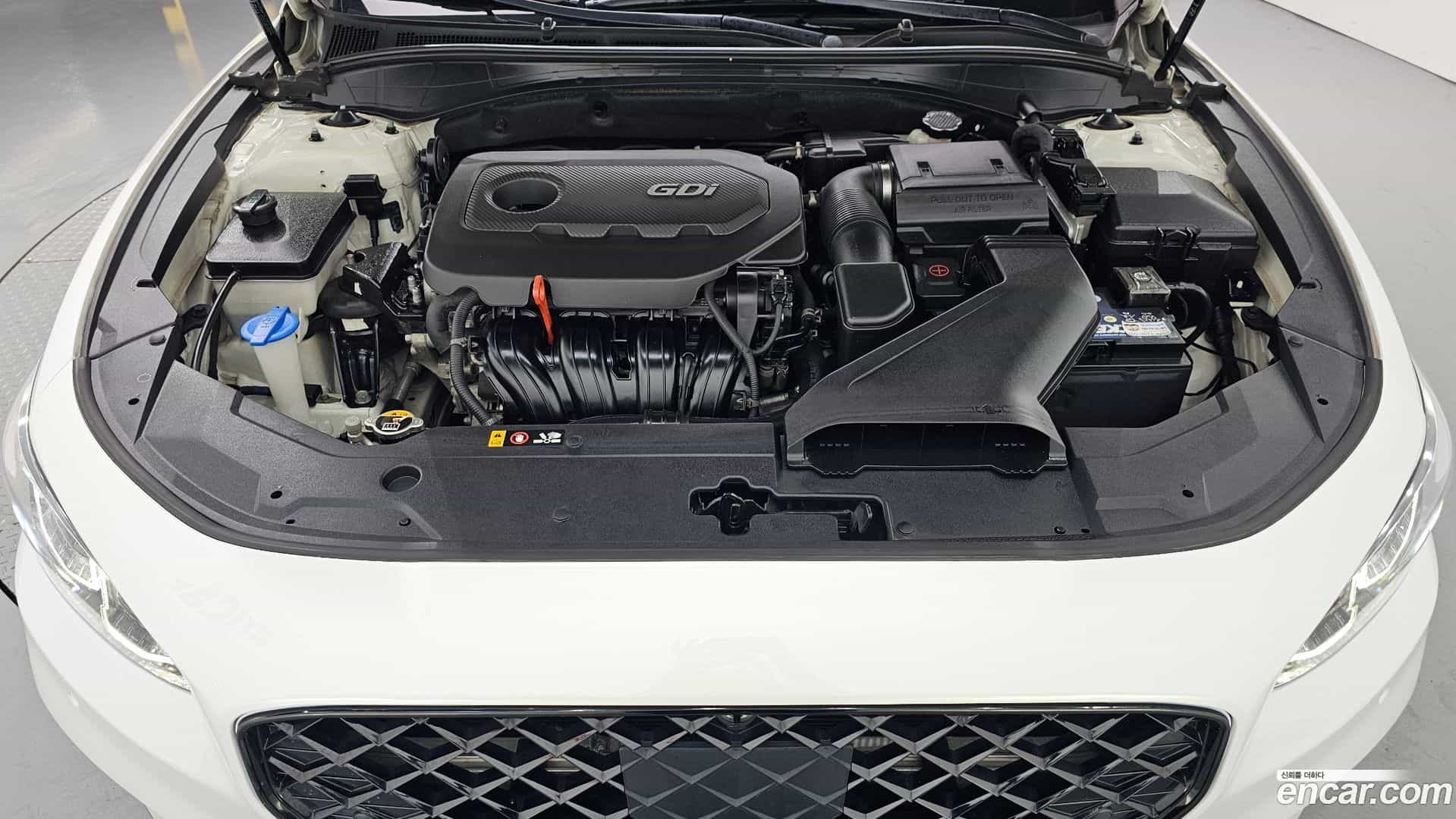 Grandeur Hyundai 2017.0-OUTER-006