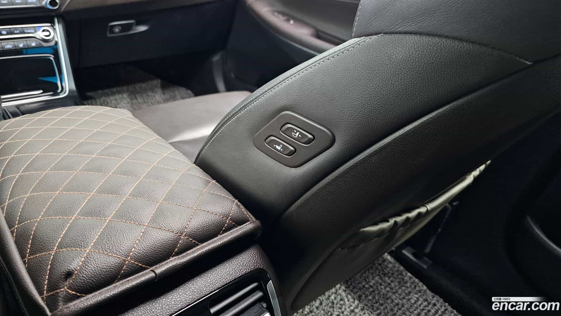 Grandeur Hyundai 2017.0-OPTION-021