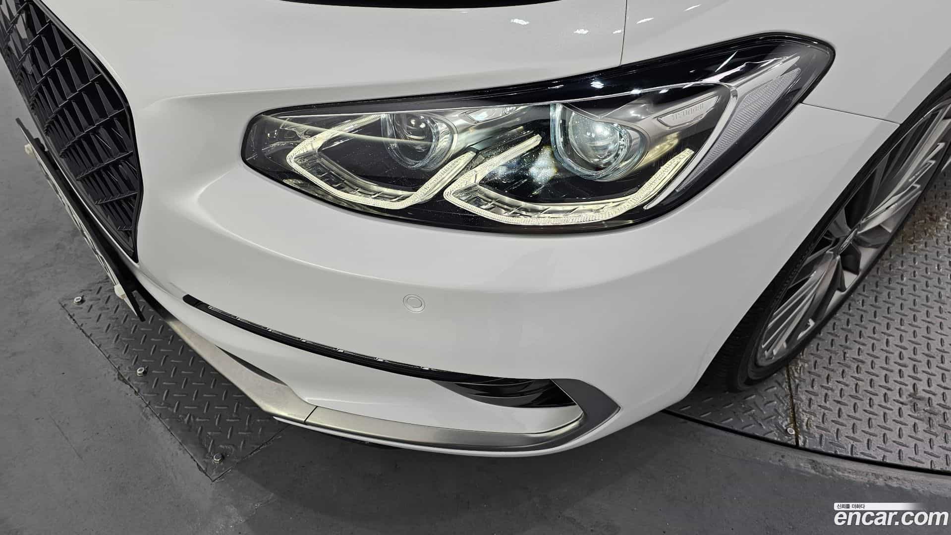 Grandeur Hyundai 2017.0-OUTER-032
