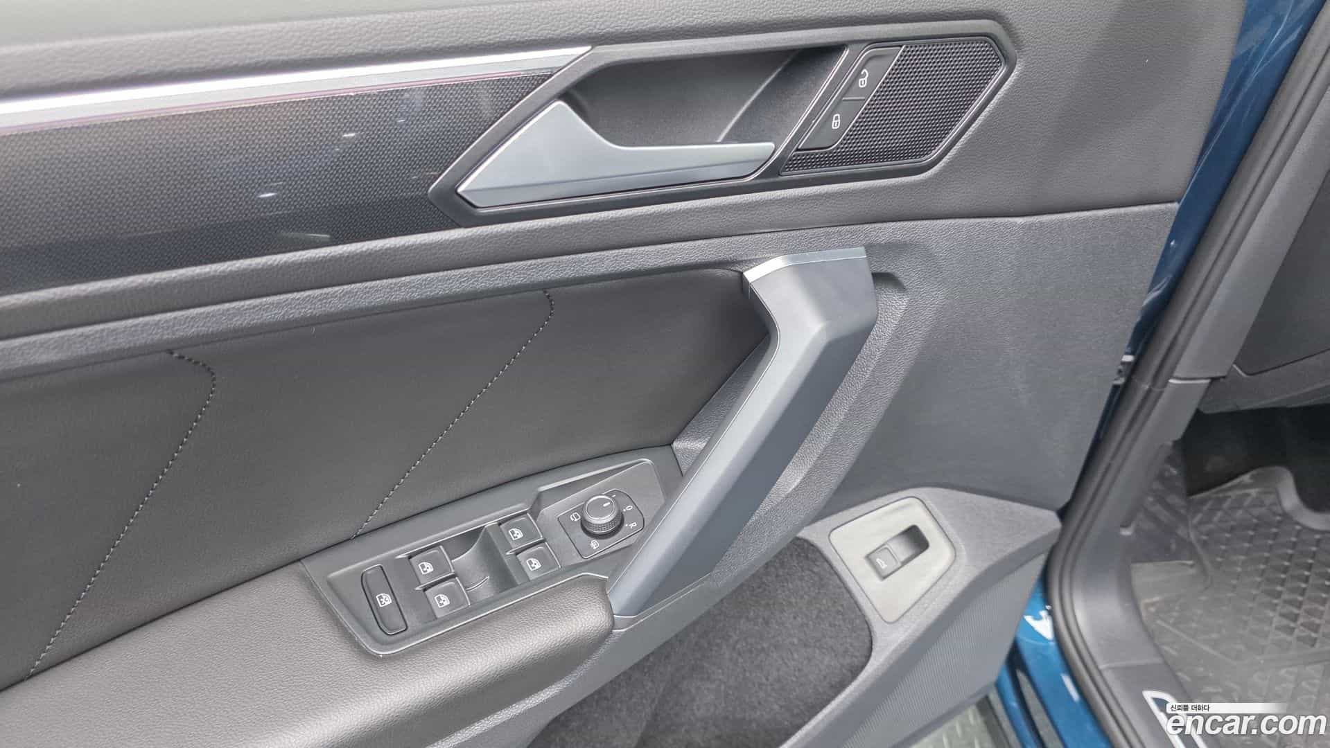 Tiguan Volkswagen 2023.4-OPTION-041