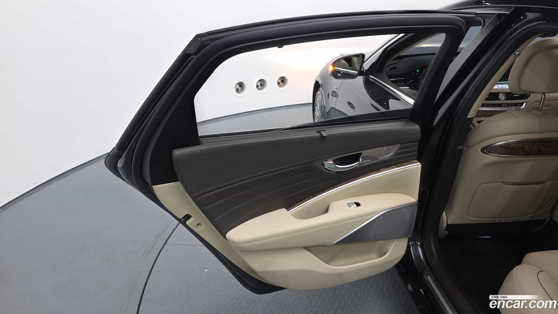 K9 Kia 2018.3-INNER-035