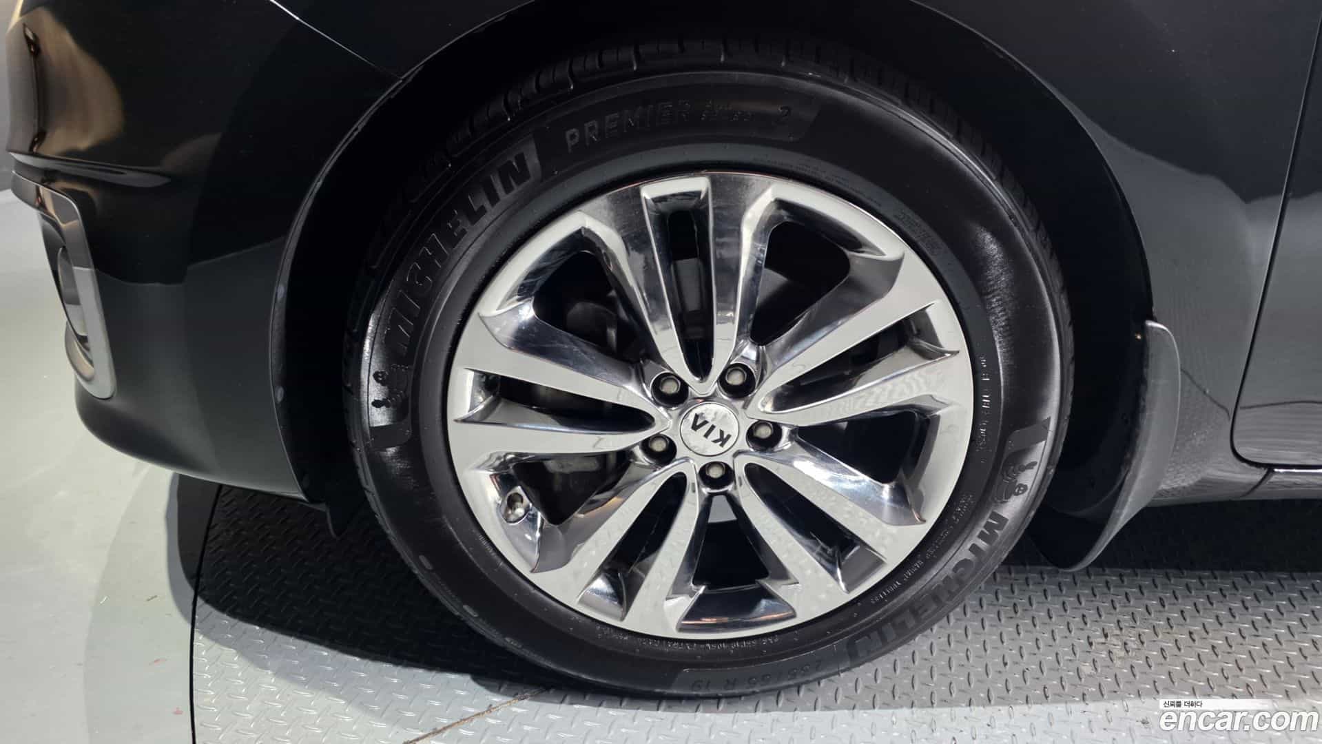 Canival Kia 2015.4-OUTER-005