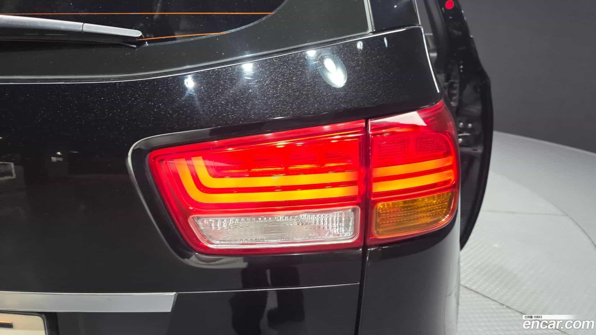 Canival Kia 2015.4-OUTER-033