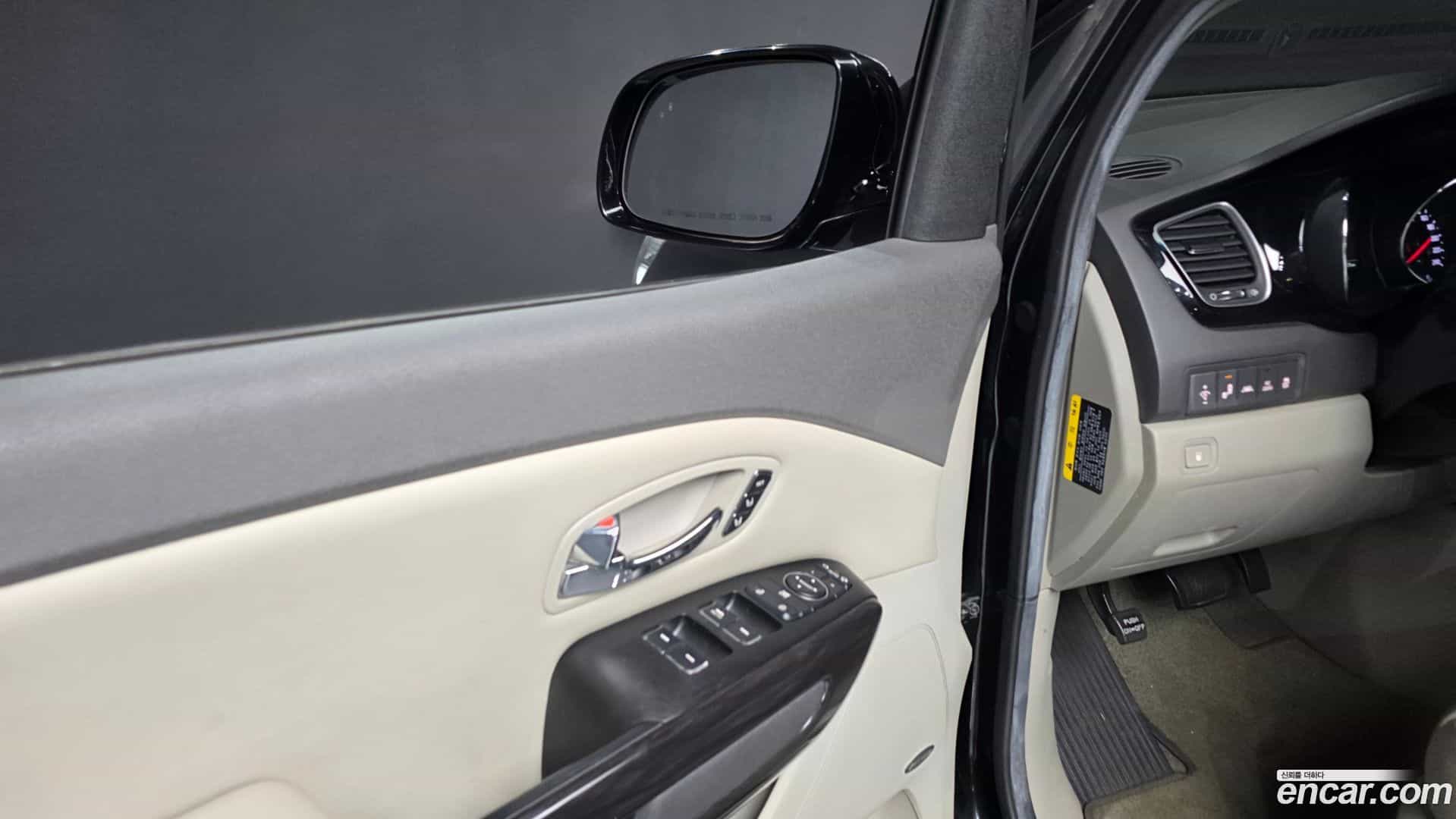 Canival Kia 2015.4-INNER-036
