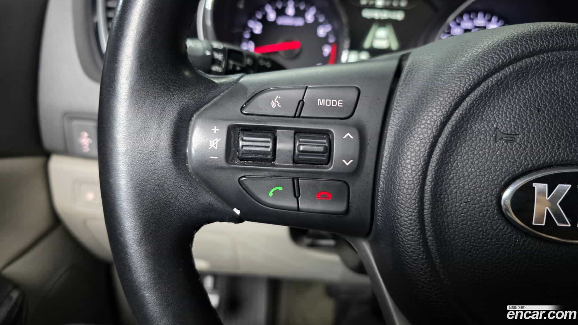 Canival Kia 2015.4-OPTION-044