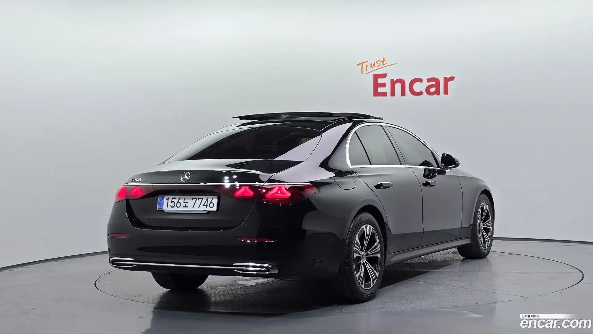 E-Class Mercedes-Benz 2025.5-OUTER-002