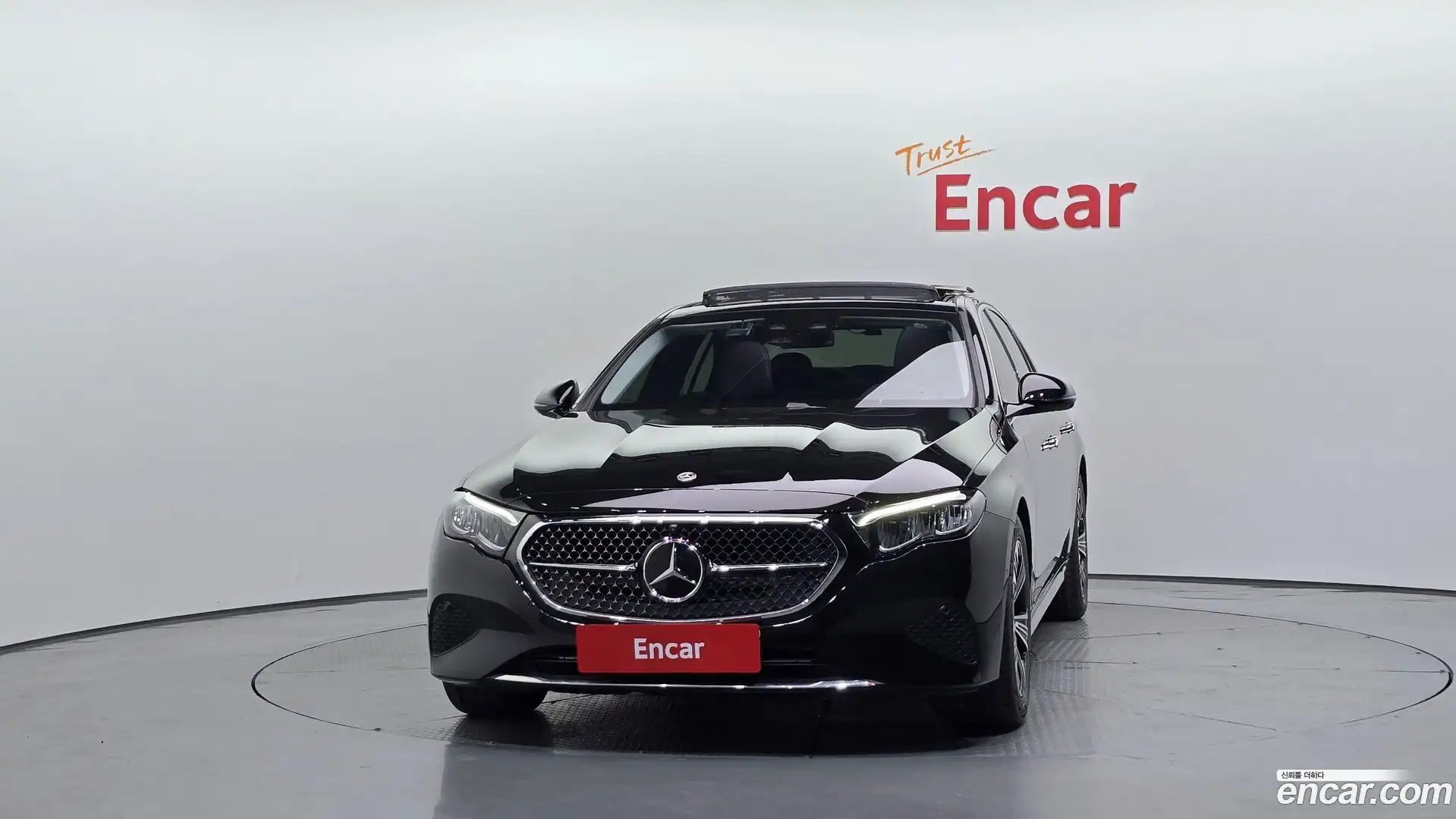 E-Class Mercedes-Benz 2025.5-OUTER-003