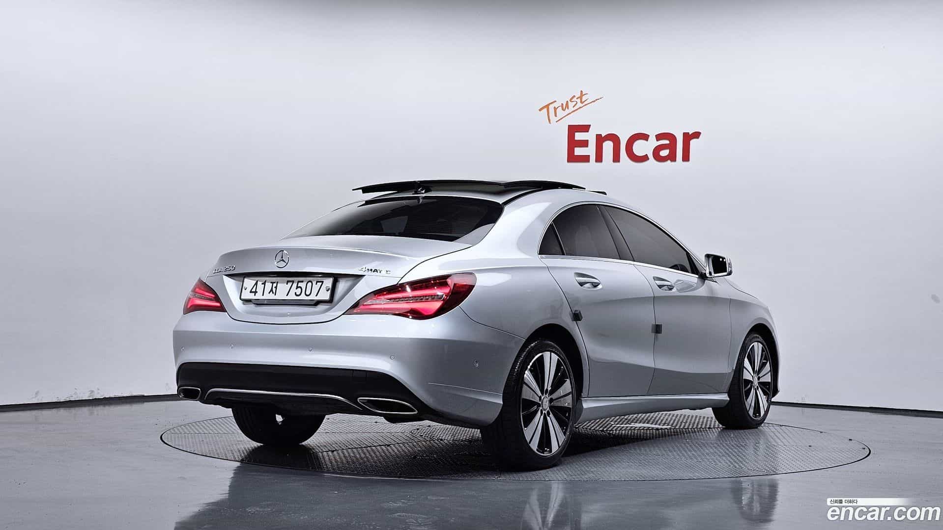 CLA-Class Mercedes-Benz 2017.10-OUTER-002