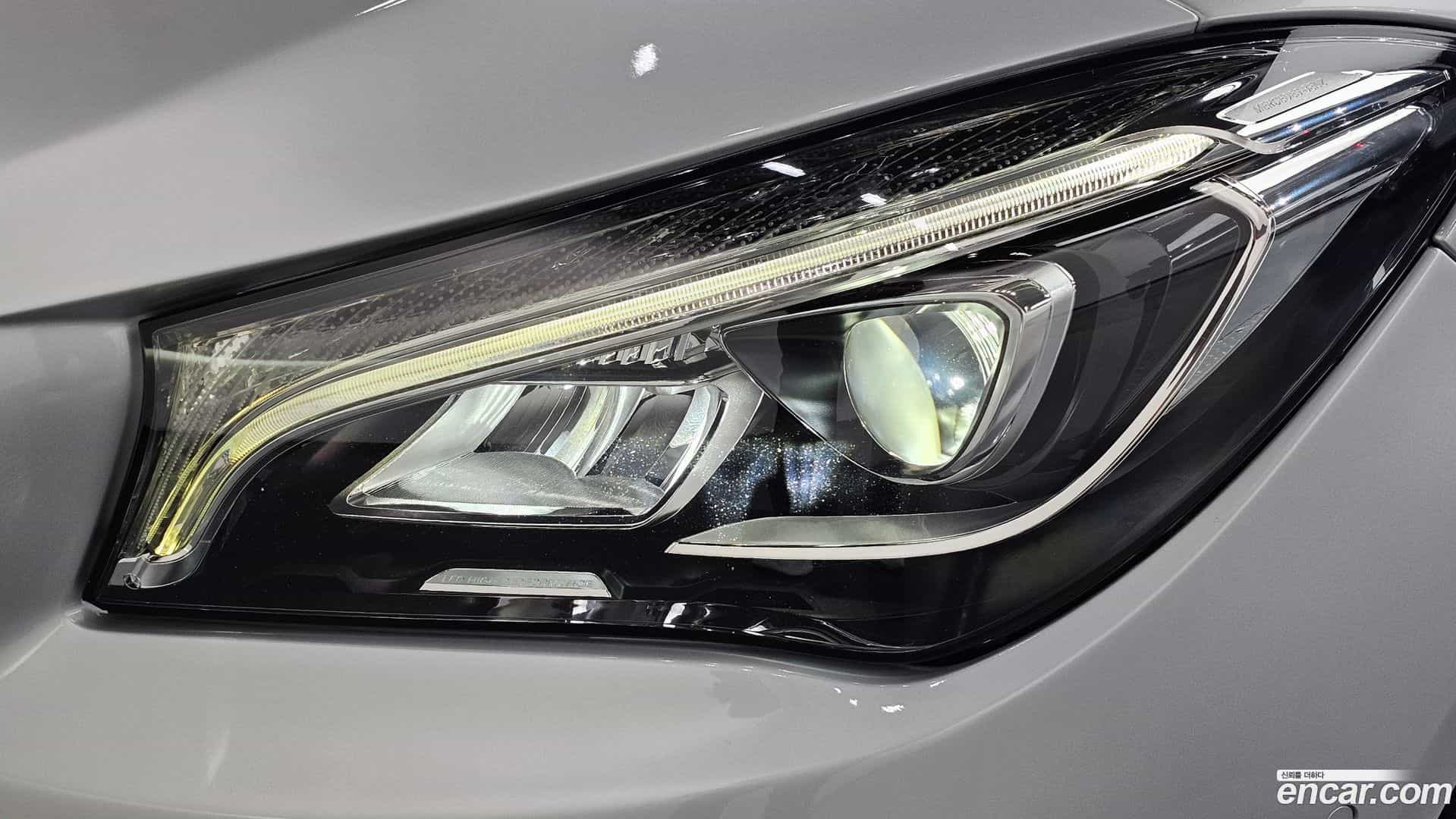 CLA-Class Mercedes-Benz 2017.10-OUTER-032