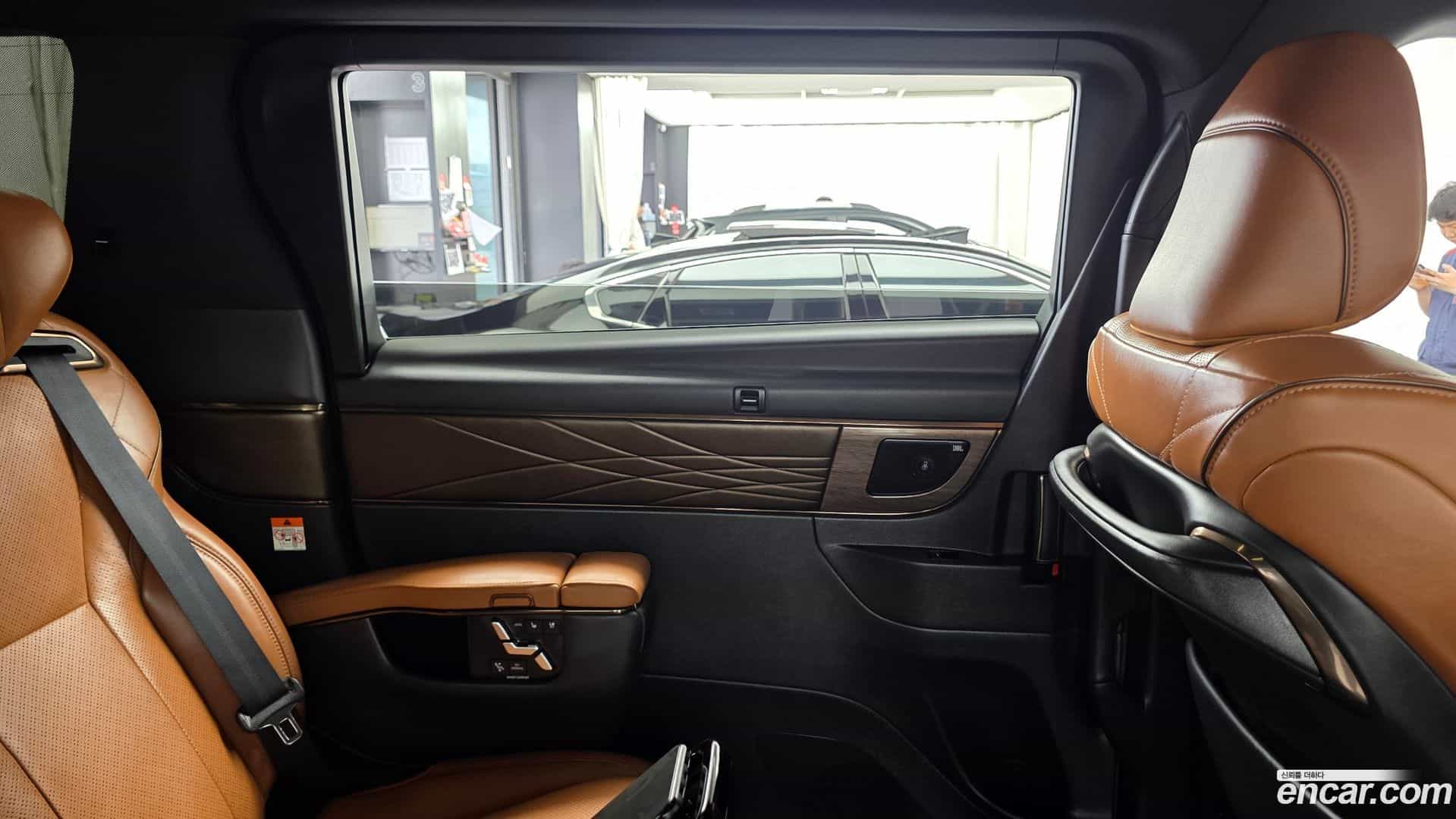 Alphard Toyota 2024.11-INNER-035