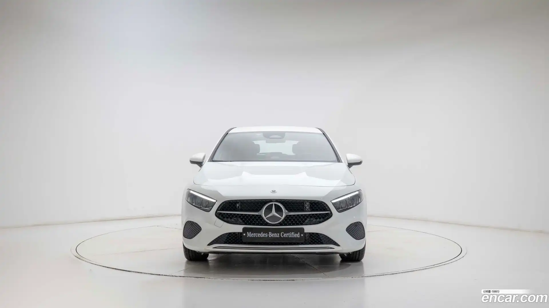 A-Class Mercedes-Benz 2025.2-OUTER-003