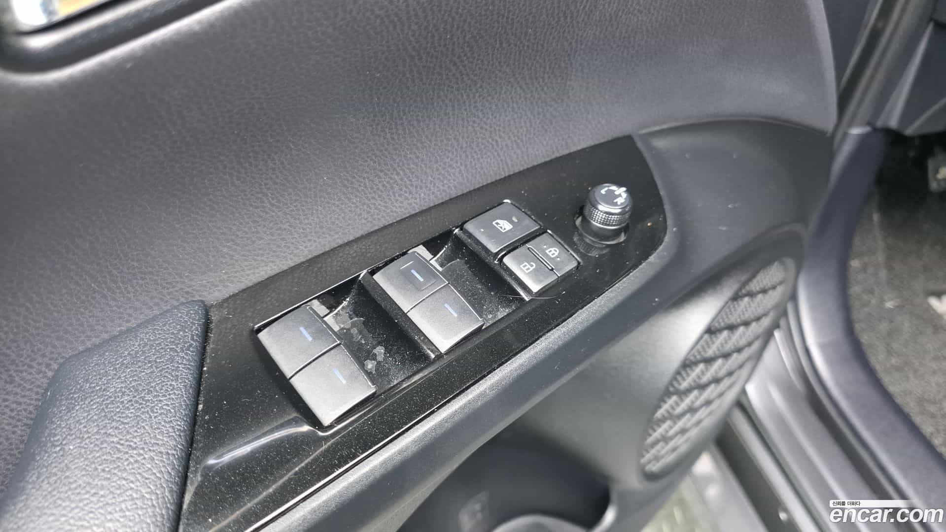 Prius Toyota 2019.7-OPTION-016