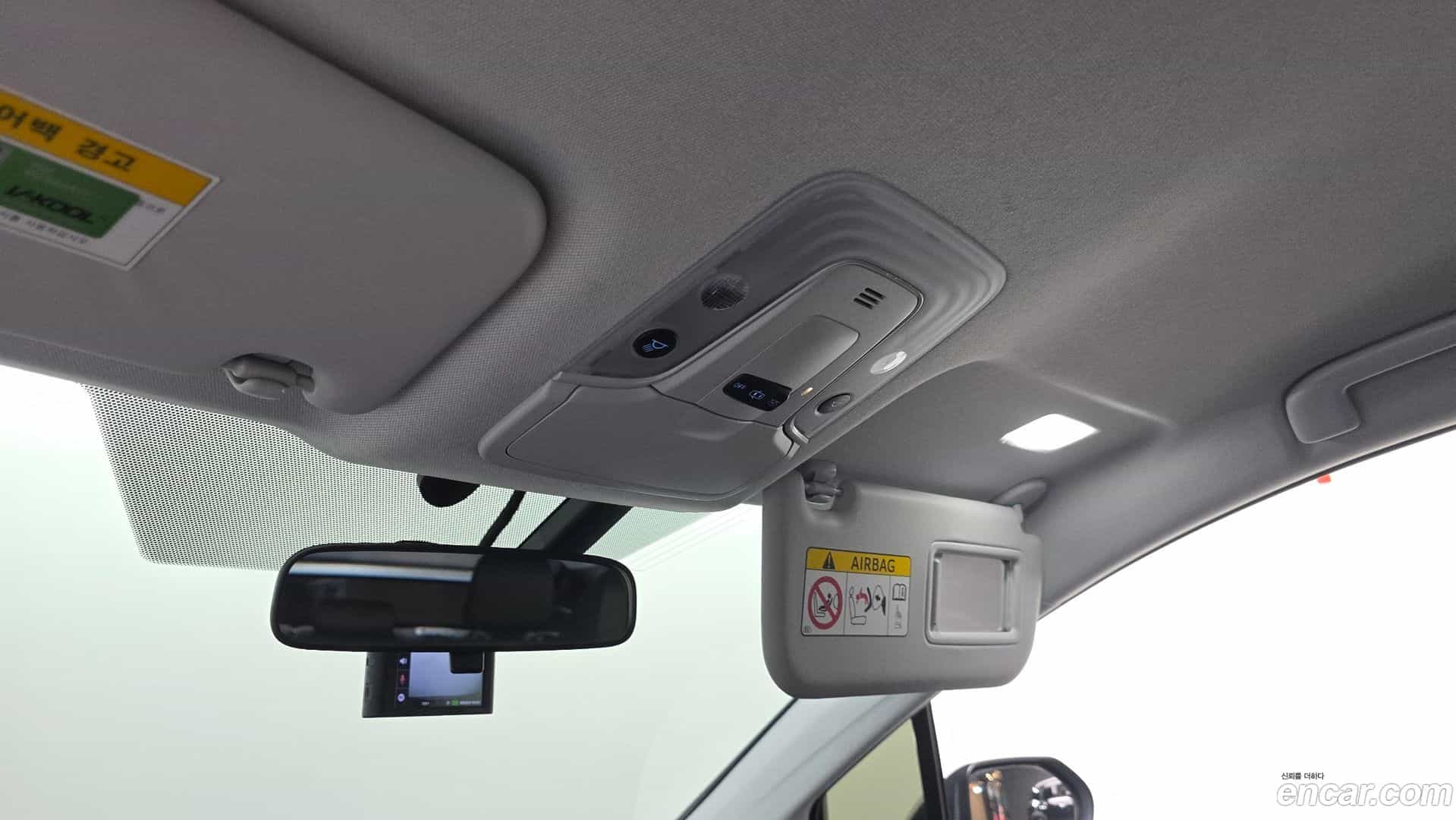 Prius Toyota 2019.7-OPTION-021