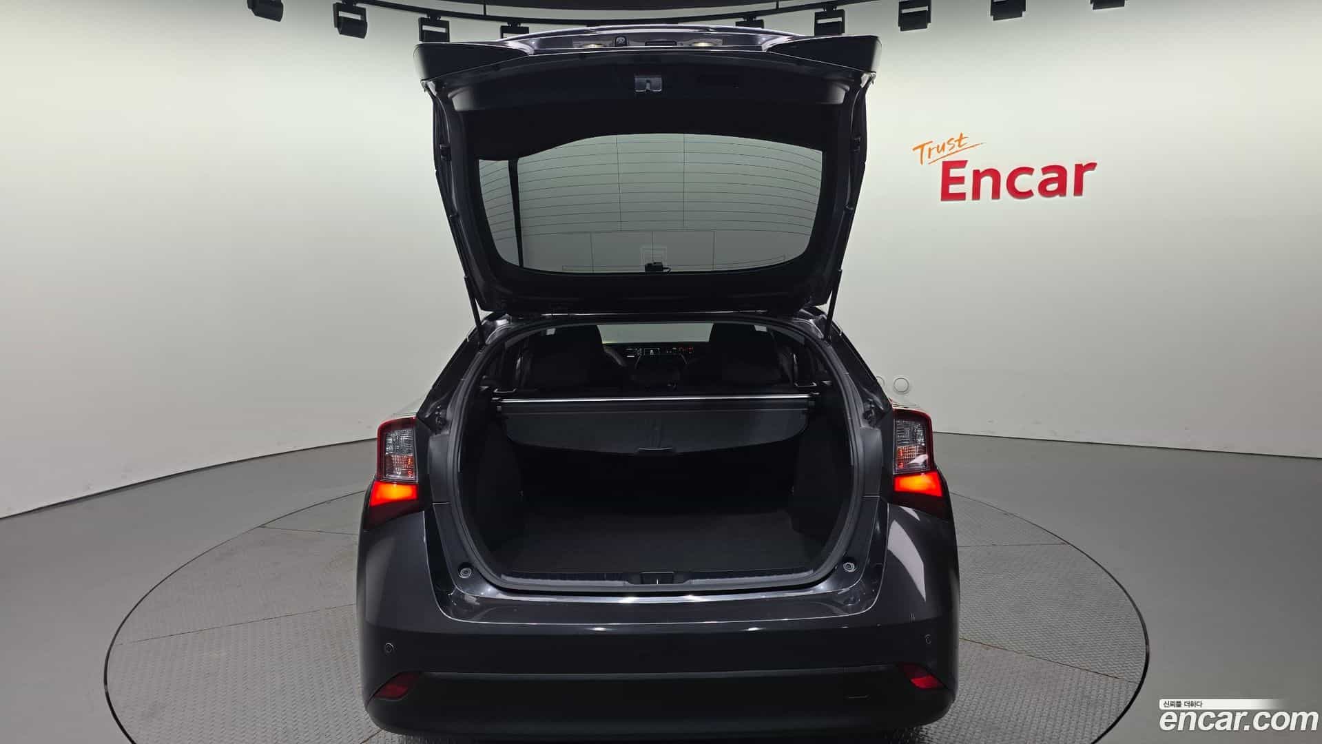 Prius Toyota 2019.7-OPTION-024