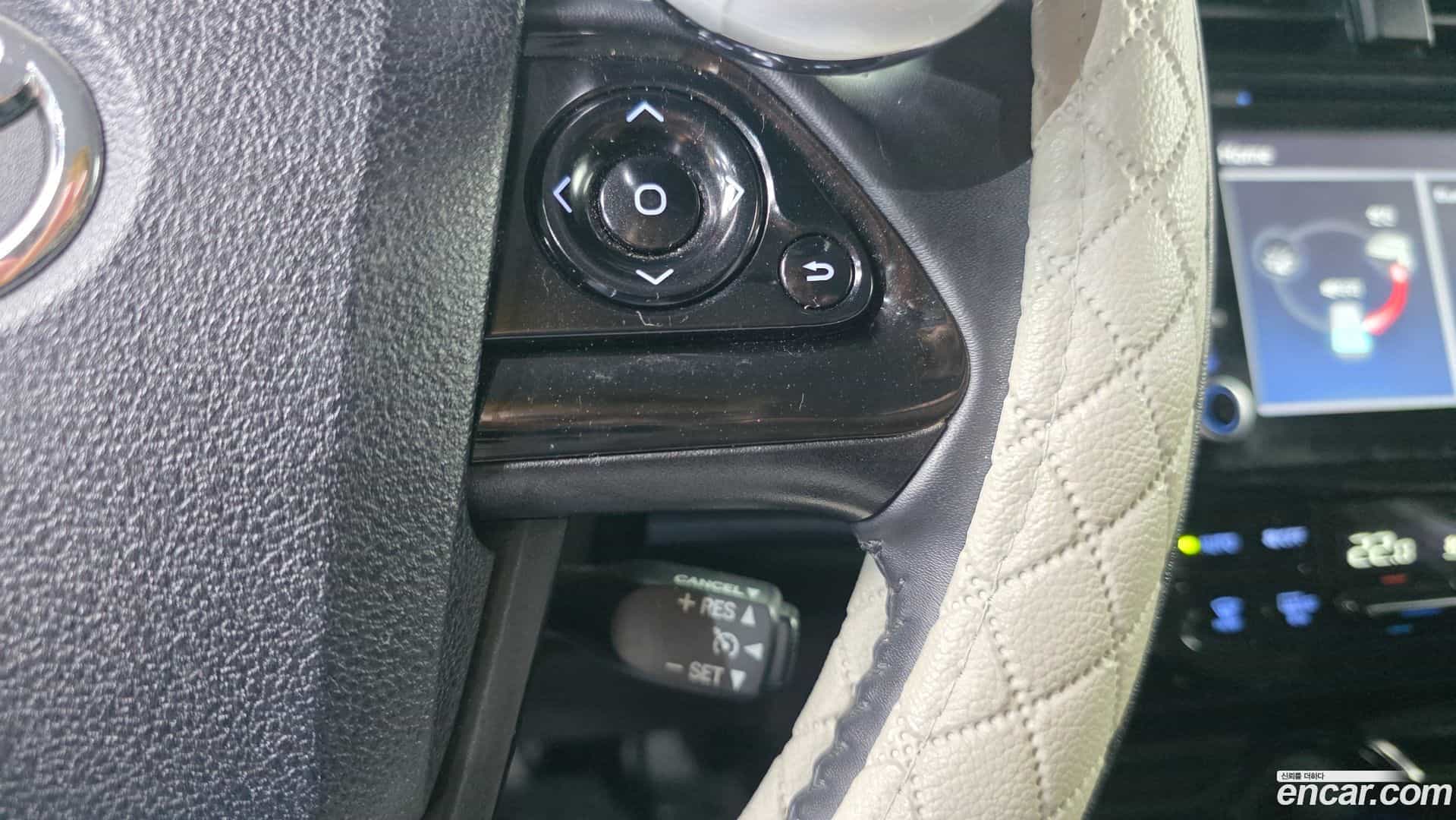 Prius Toyota 2019.7-OPTION-040