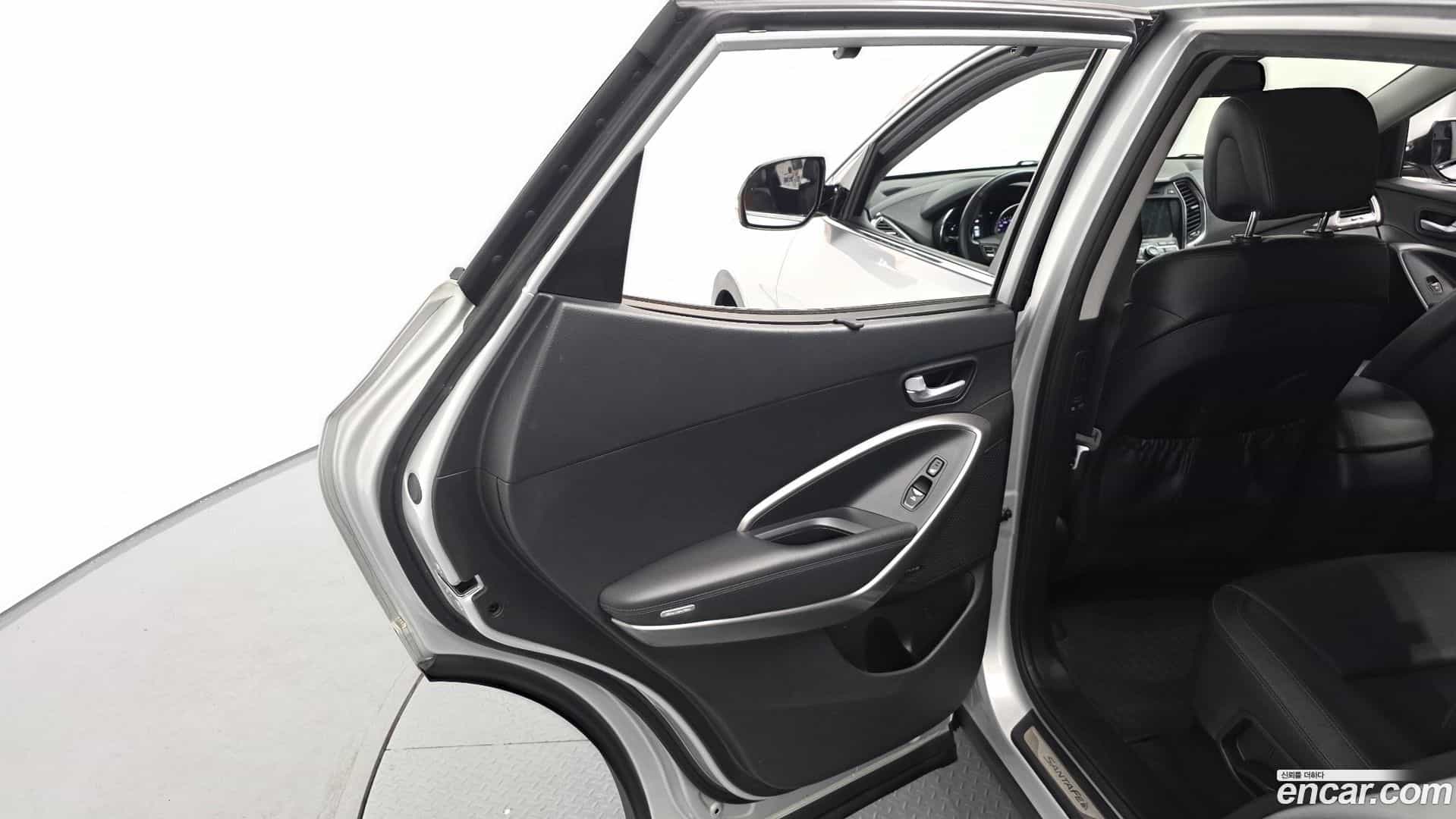 Santafe Hyundai 2014.3-INNER-035