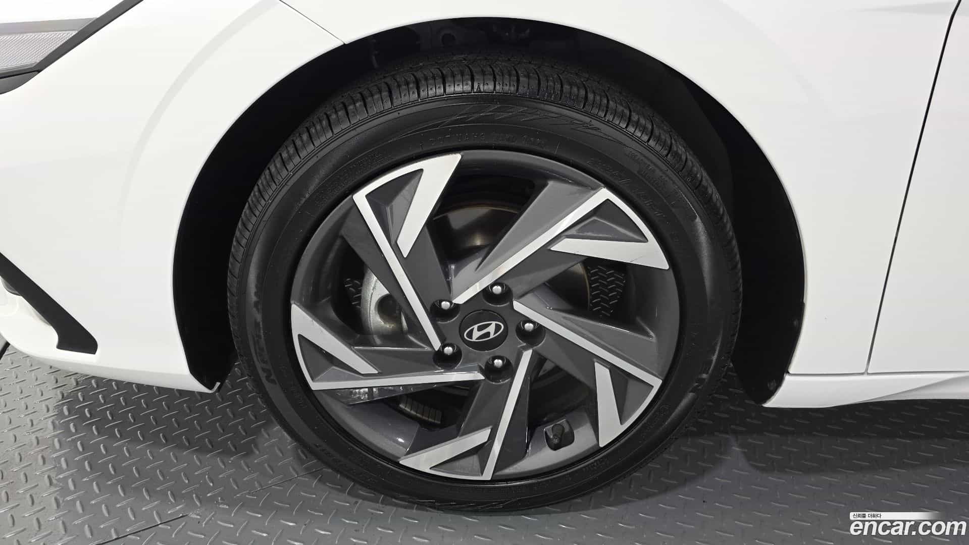 AVANTE Hyundai 2024.2-OUTER-005