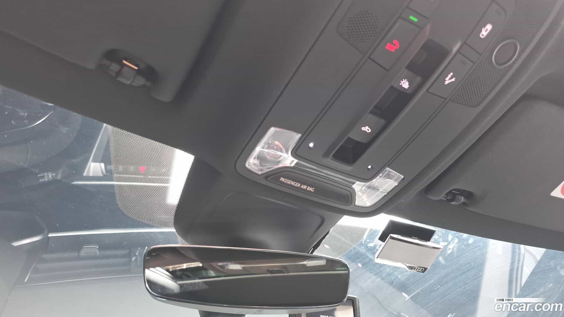 Q3 Audi 2025.4-OPTION-023