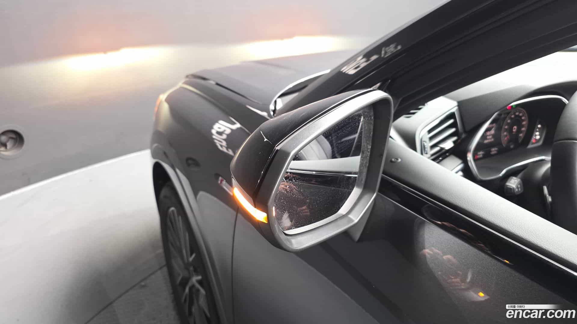 Q3 Audi 2025.4-OPTION-042