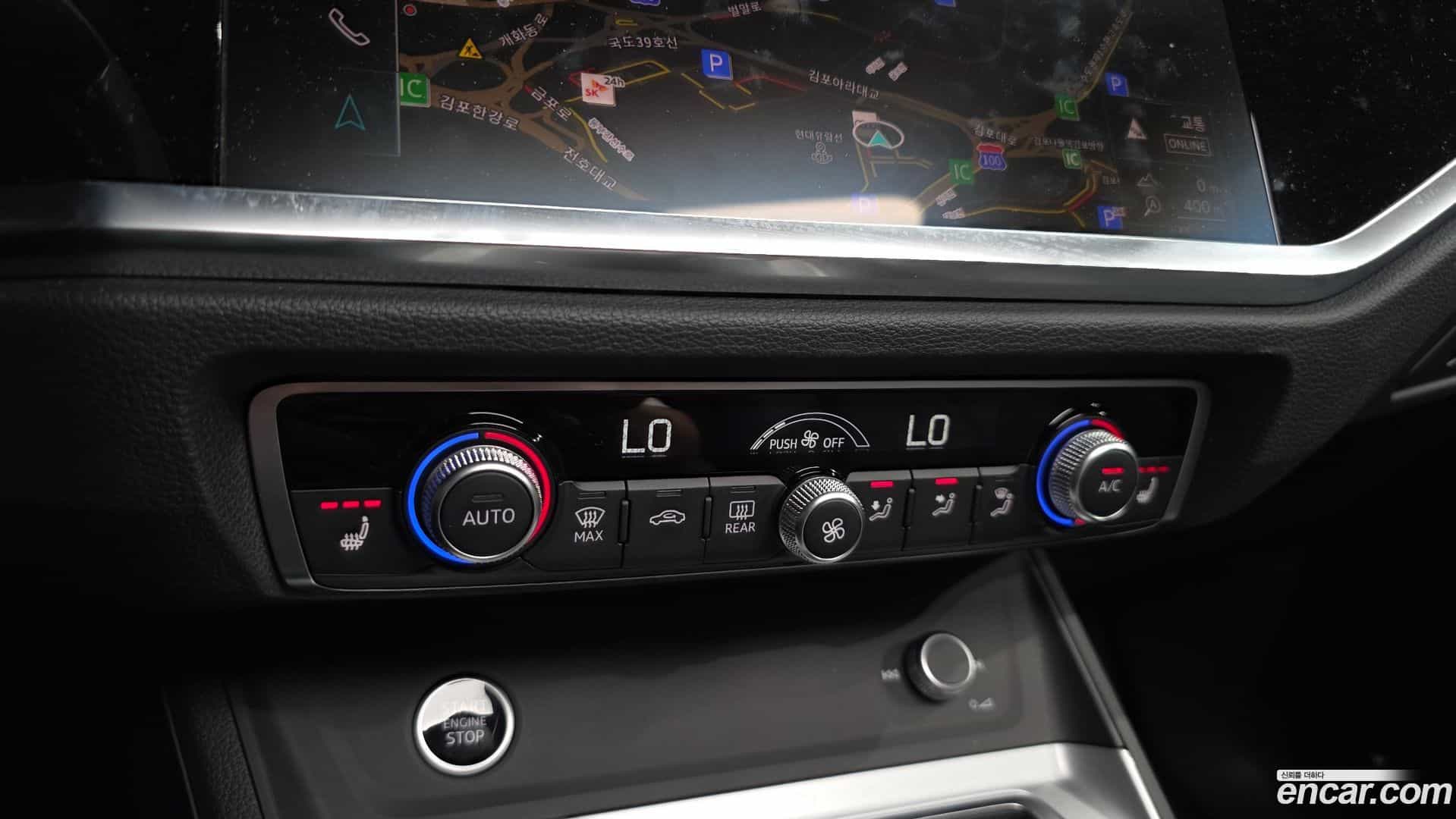 Q3 Audi 2025.4-OPTION-044