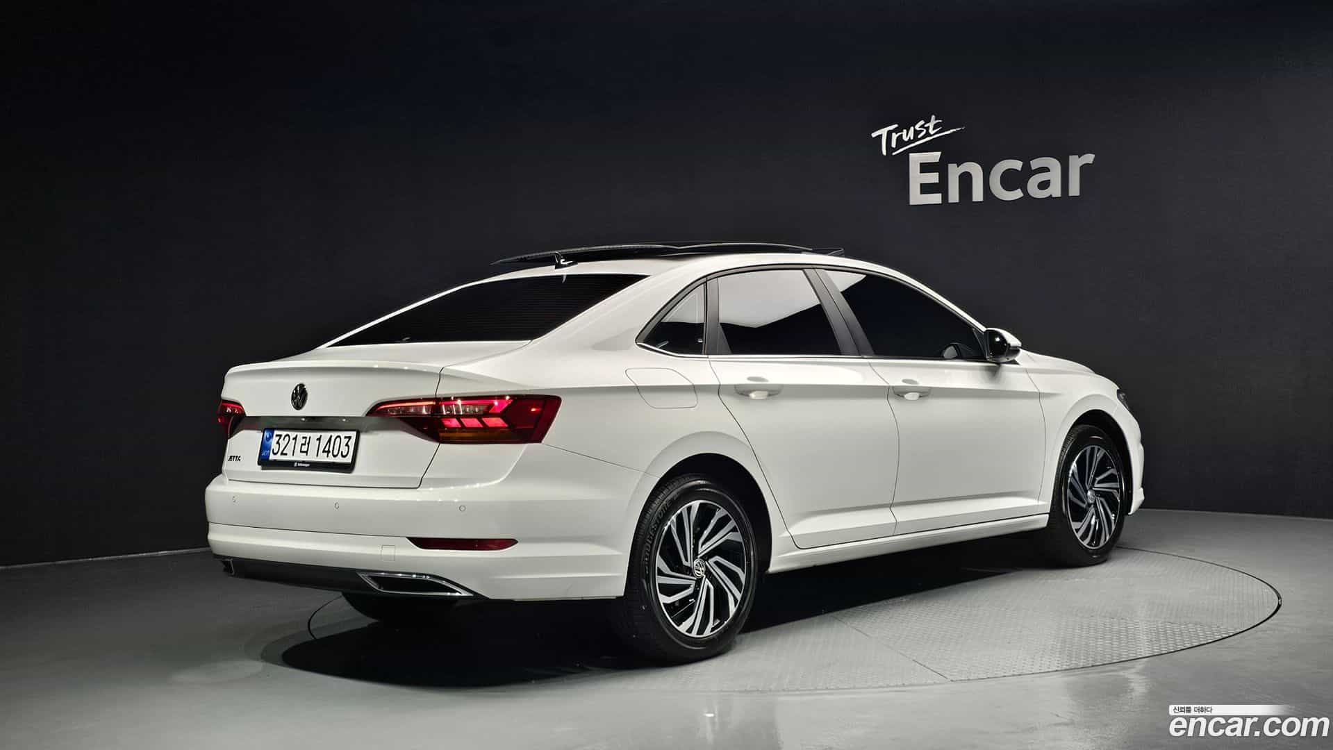 Jetta Volkswagen 2021.11-OUTER-002