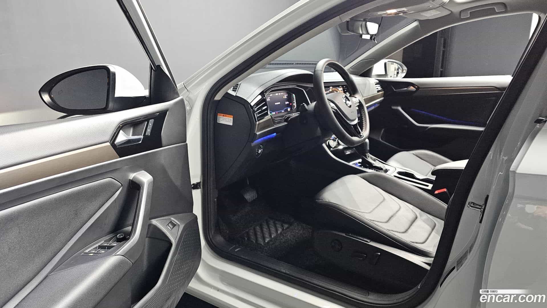 Jetta Volkswagen 2021.11-INNER-010