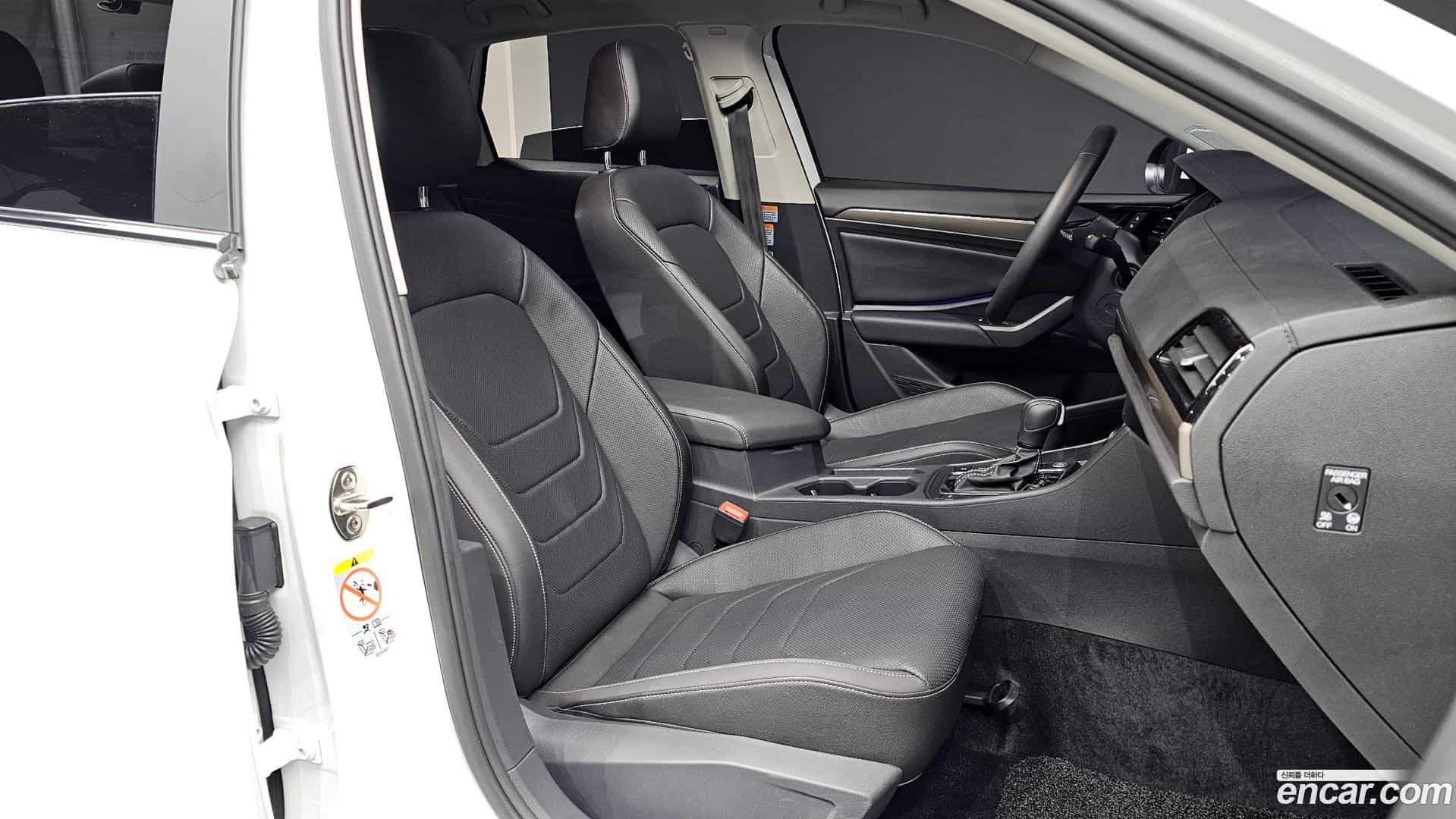 Jetta Volkswagen 2021.11-OPTION-015