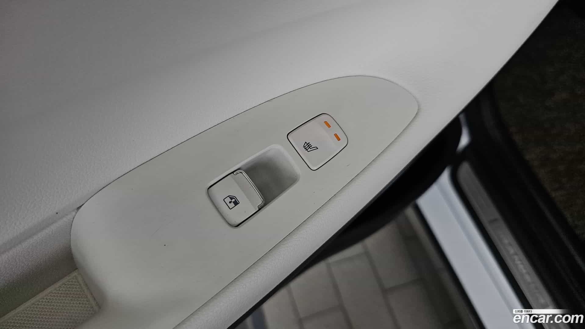 Grandeur Hyundai 2022.1-OPTION-023