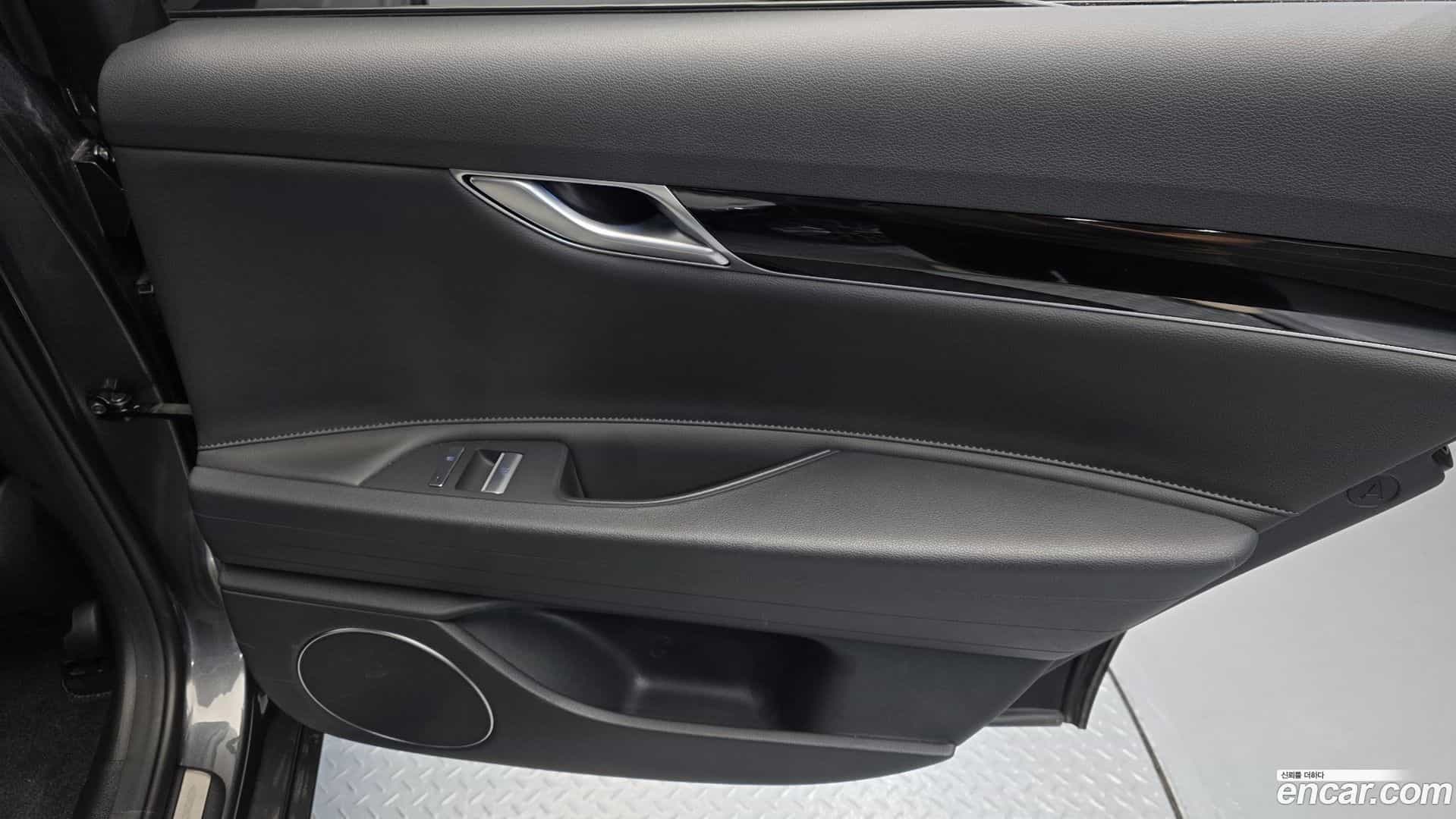 G80 Genesis 2020.6-INNER-035