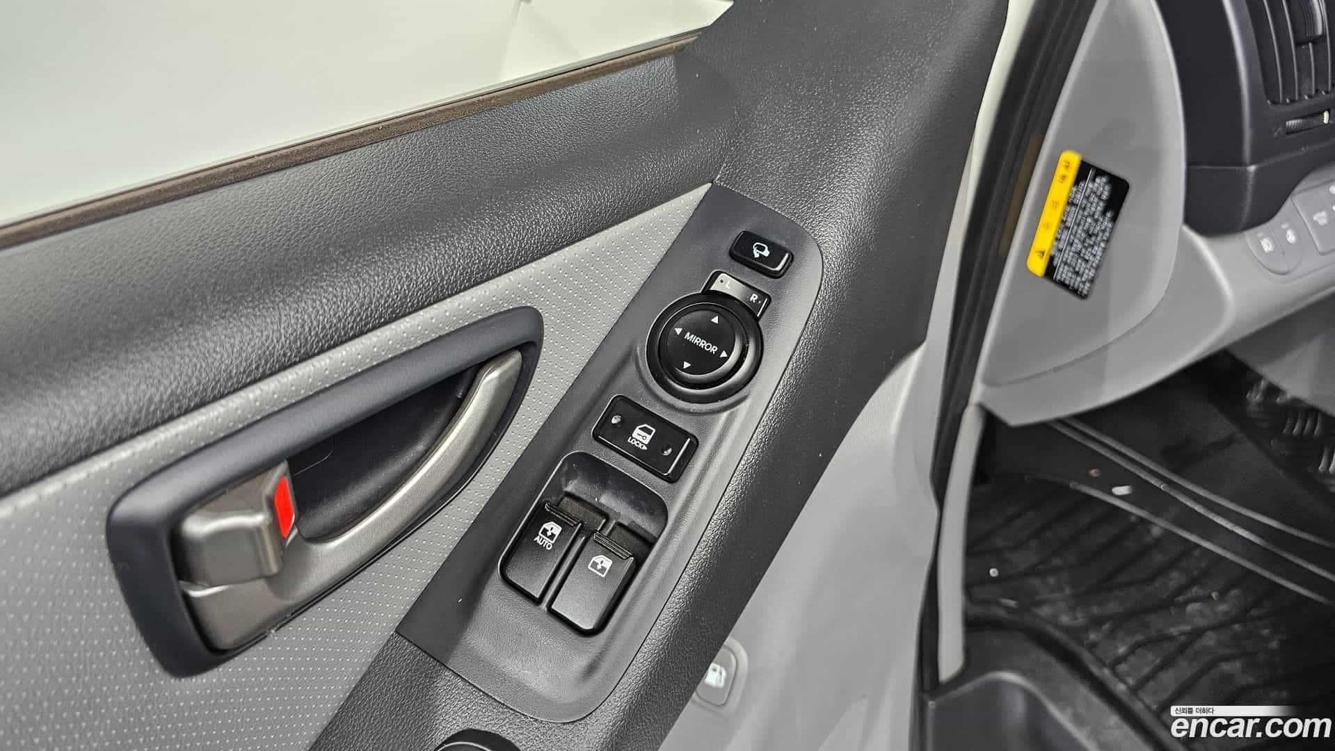 Starex Hyundai 2020.3-OPTION-041