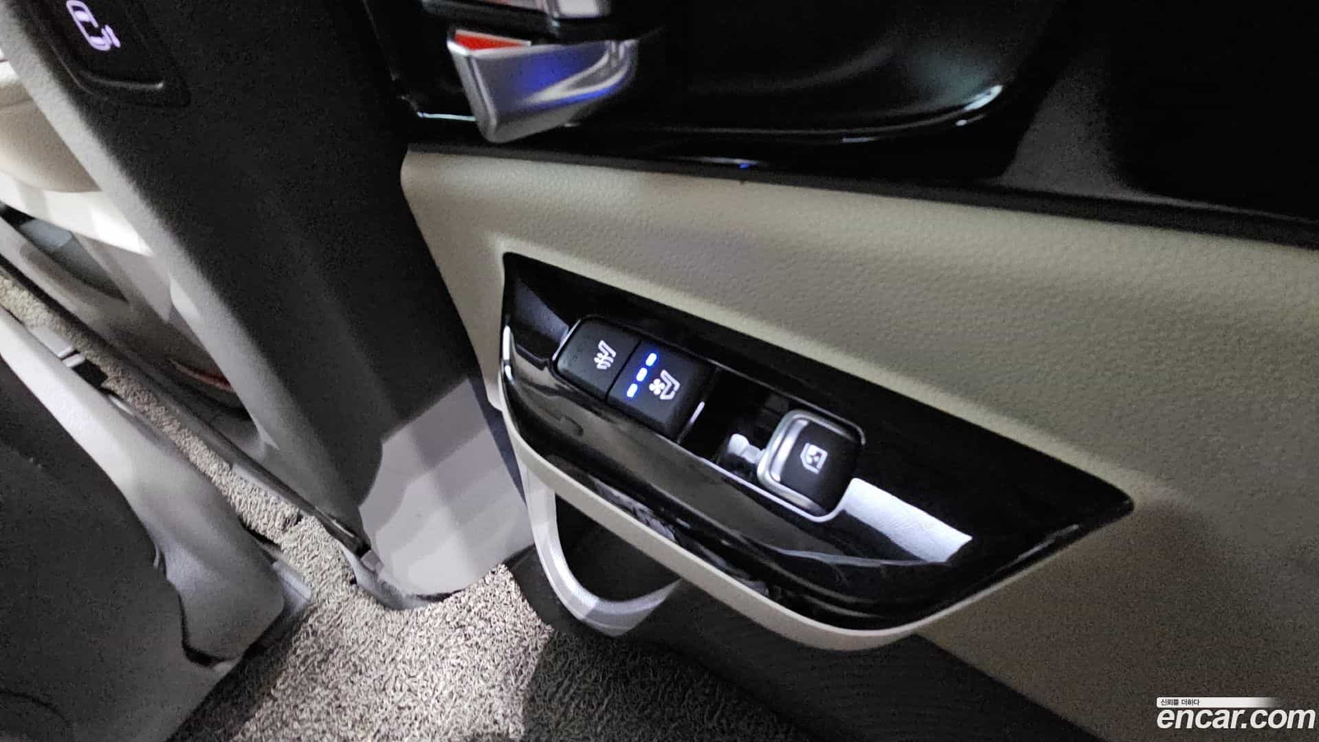 Canival Kia 2021.4-OPTION-023