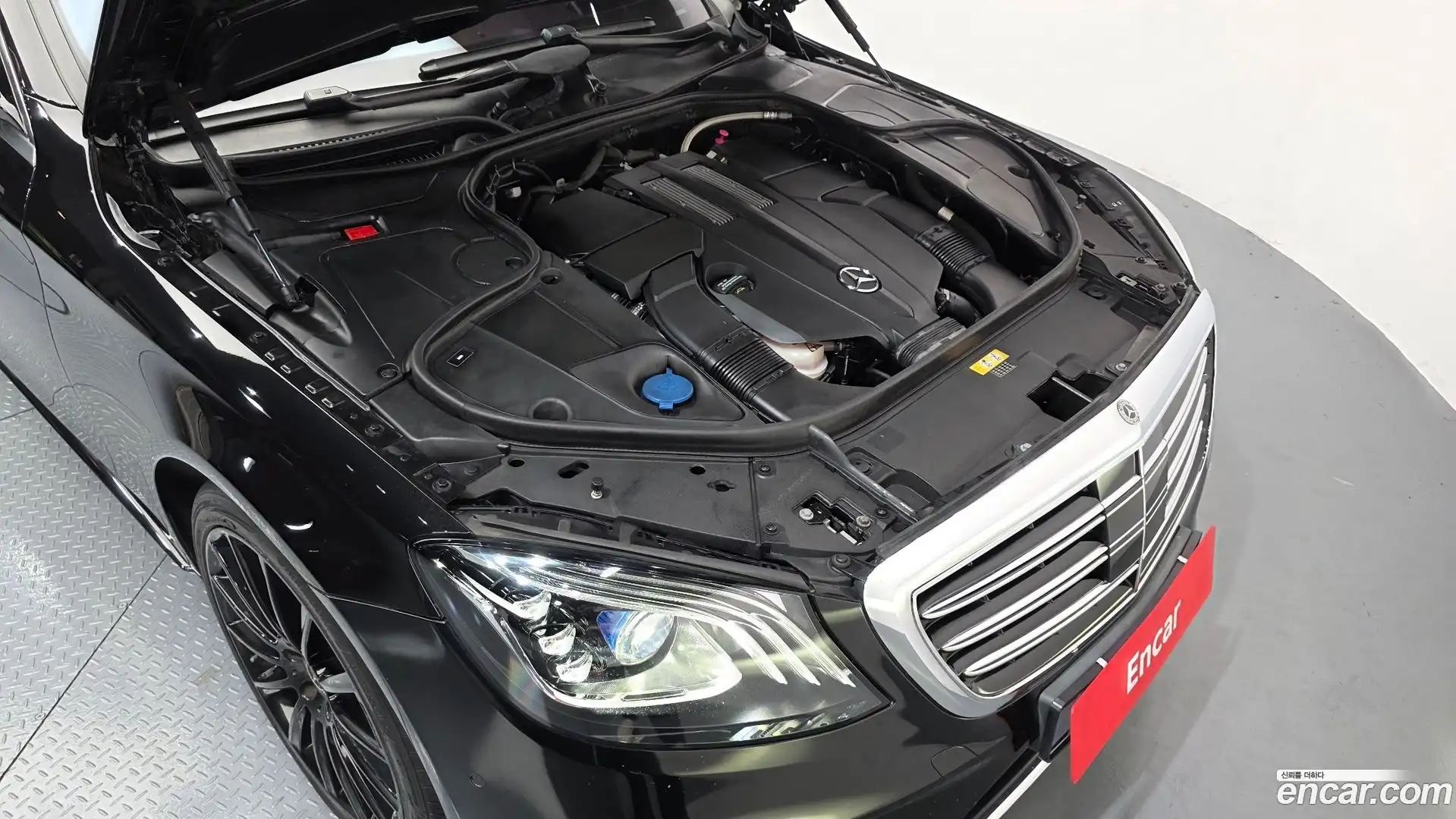 S-Class Mercedes-Benz 2018.0-OUTER-006