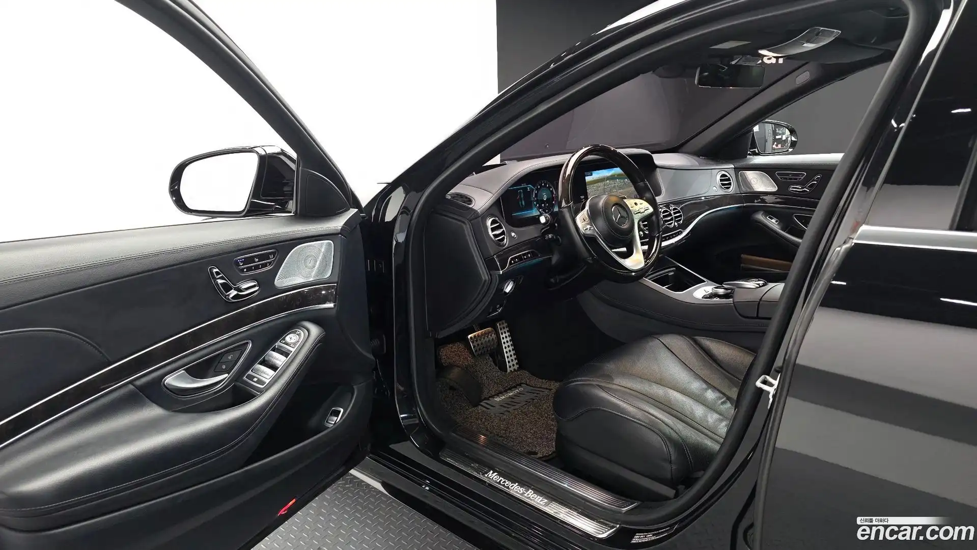 S-Class Mercedes-Benz 2018.0-INNER-010