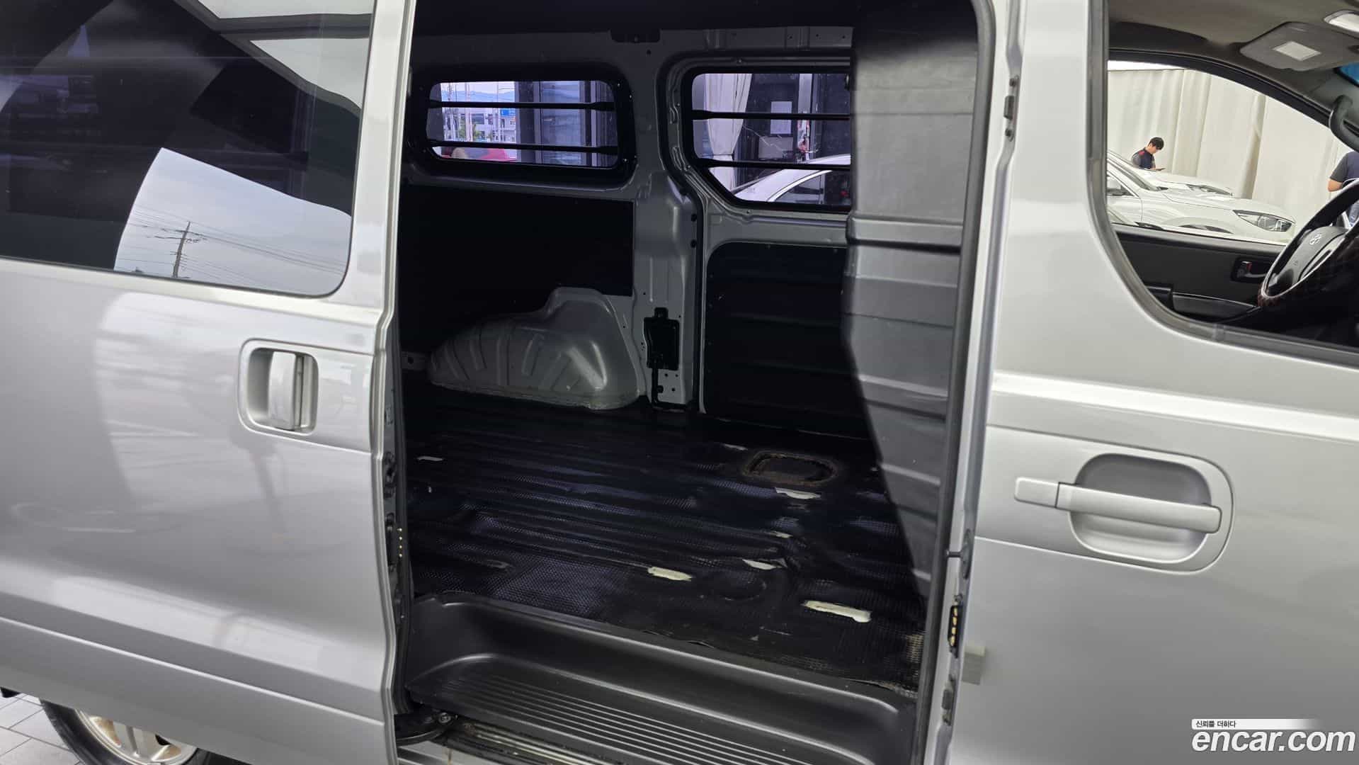 Starex Hyundai 2018.2-OPTION-016