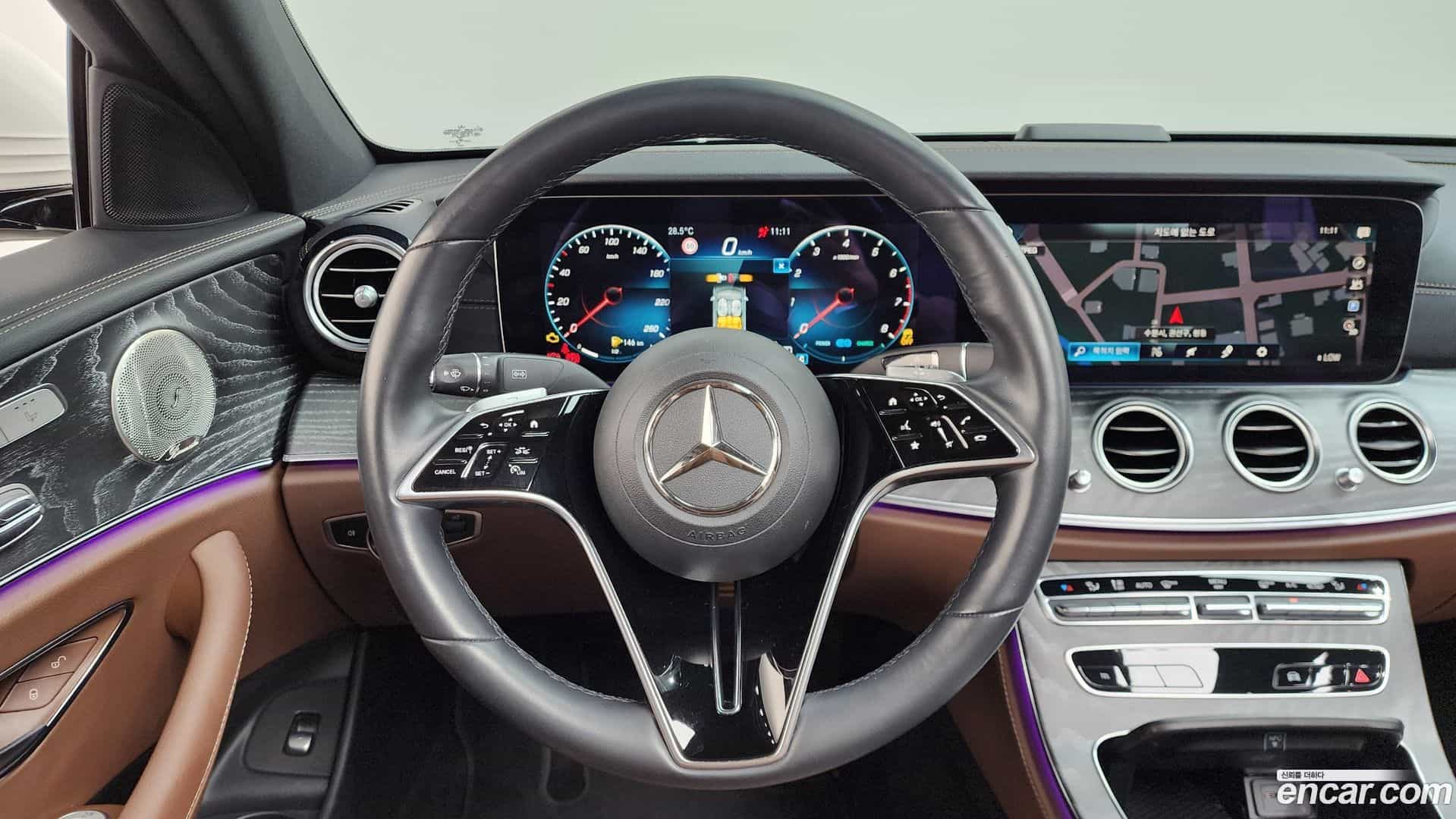 E-Class Mercedes-Benz 2022.5-OPTION-016