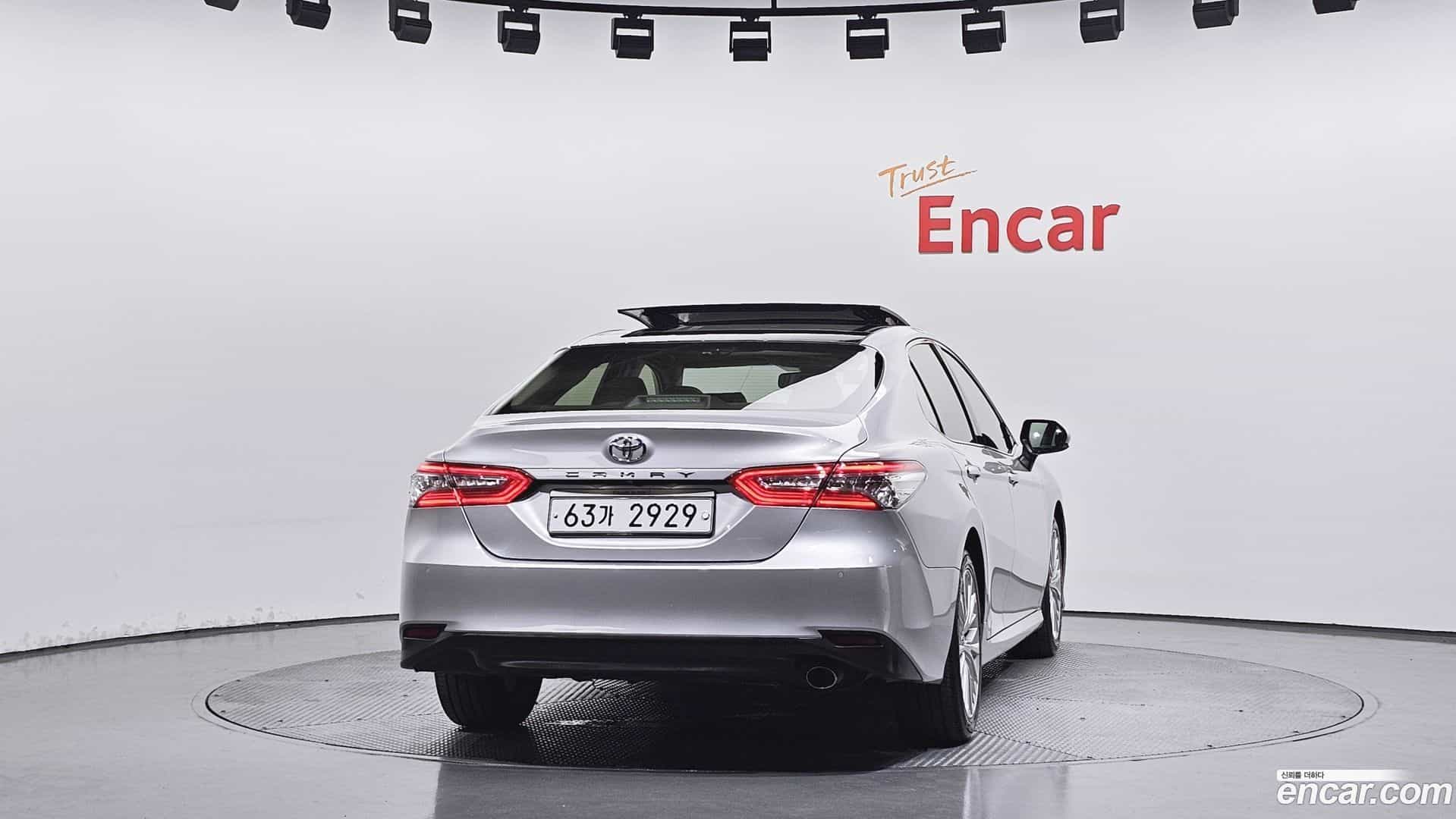 Camry Toyota 2018.5-OUTER-004