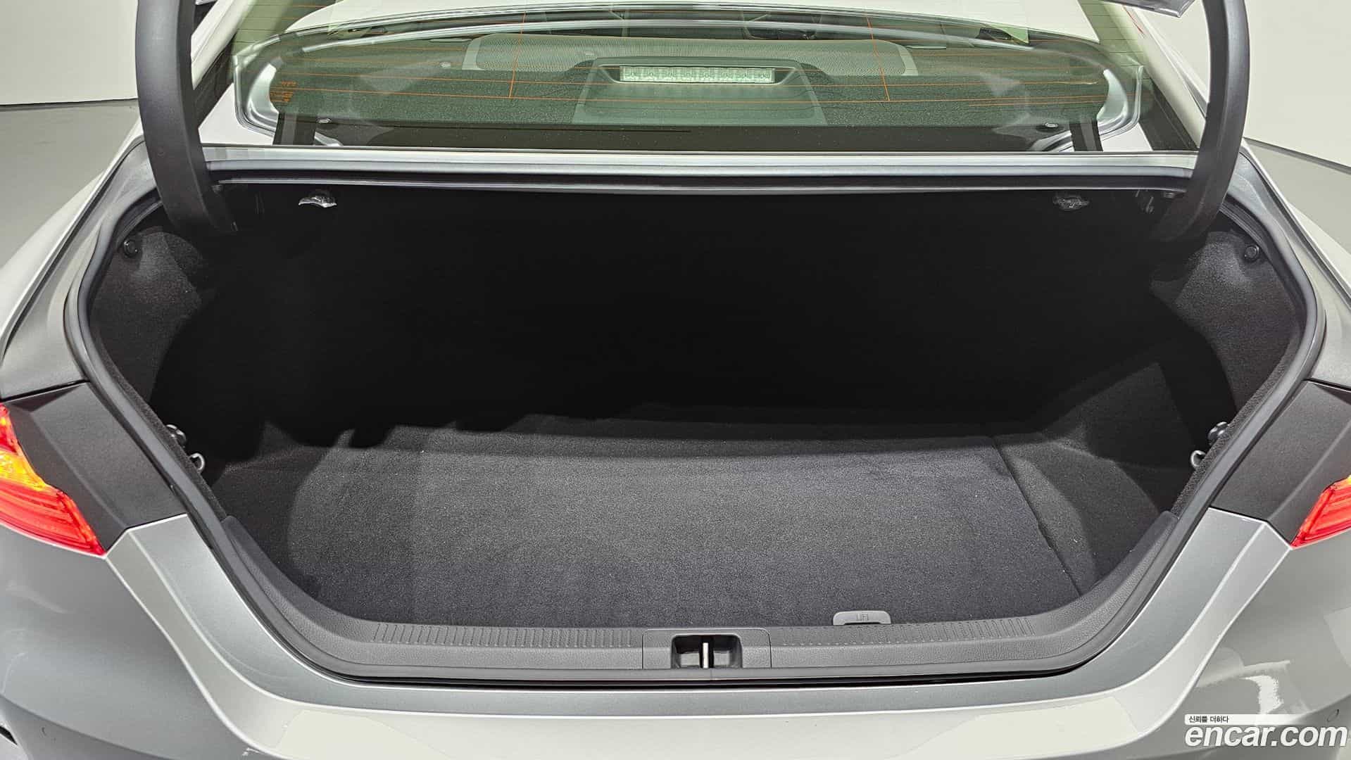 Camry Toyota 2018.5-OPTION-020