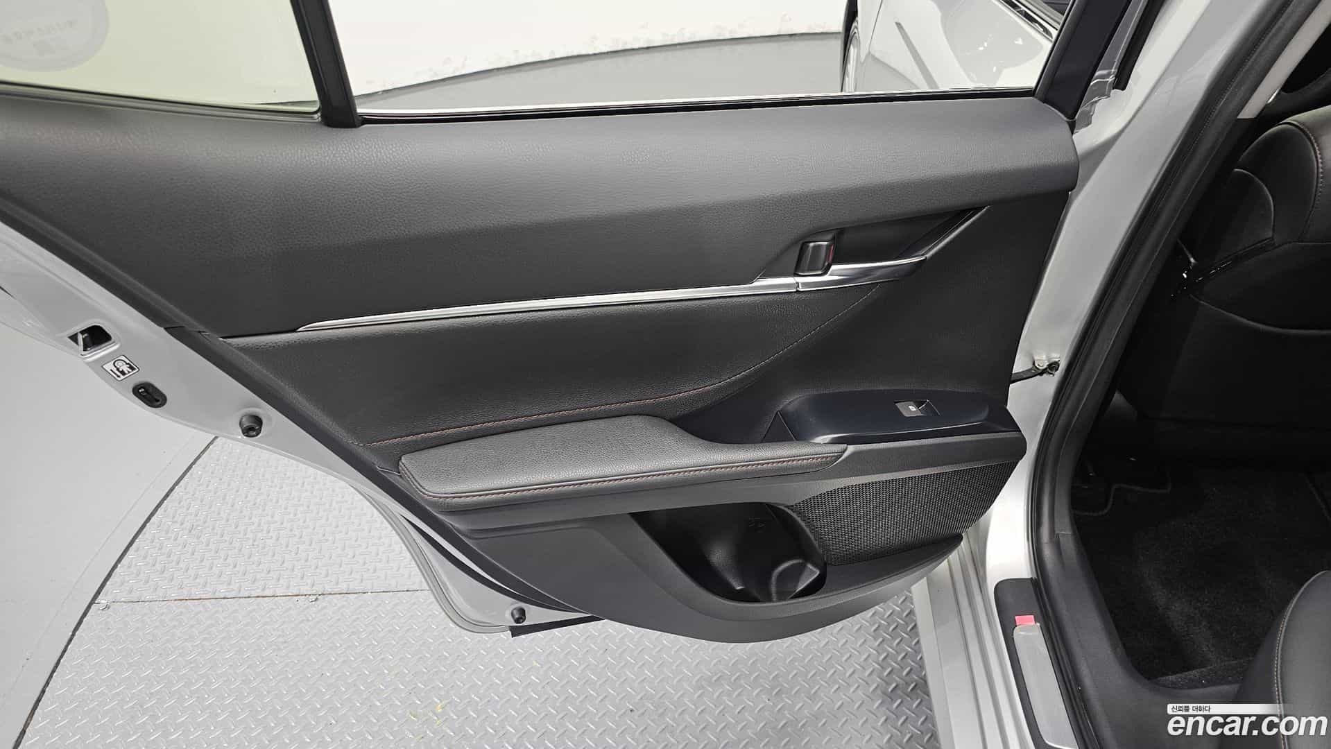 Camry Toyota 2018.5-INNER-035