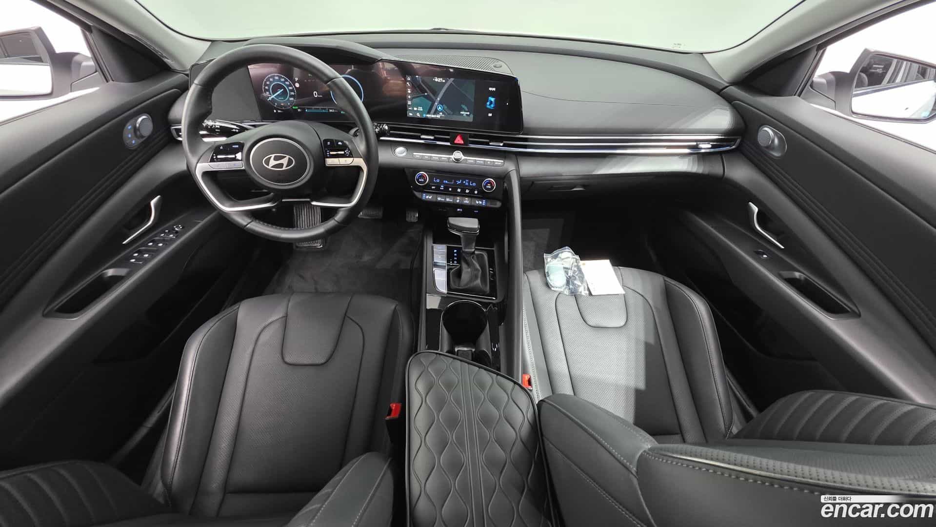 AVANTE Hyundai 2024.6-INNER-007