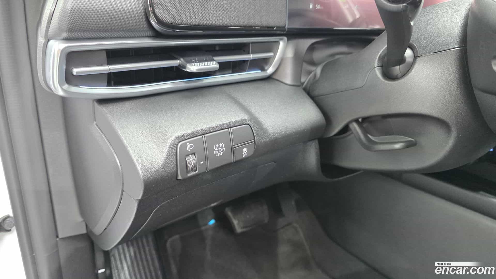AVANTE Hyundai 2024.6-OPTION-022