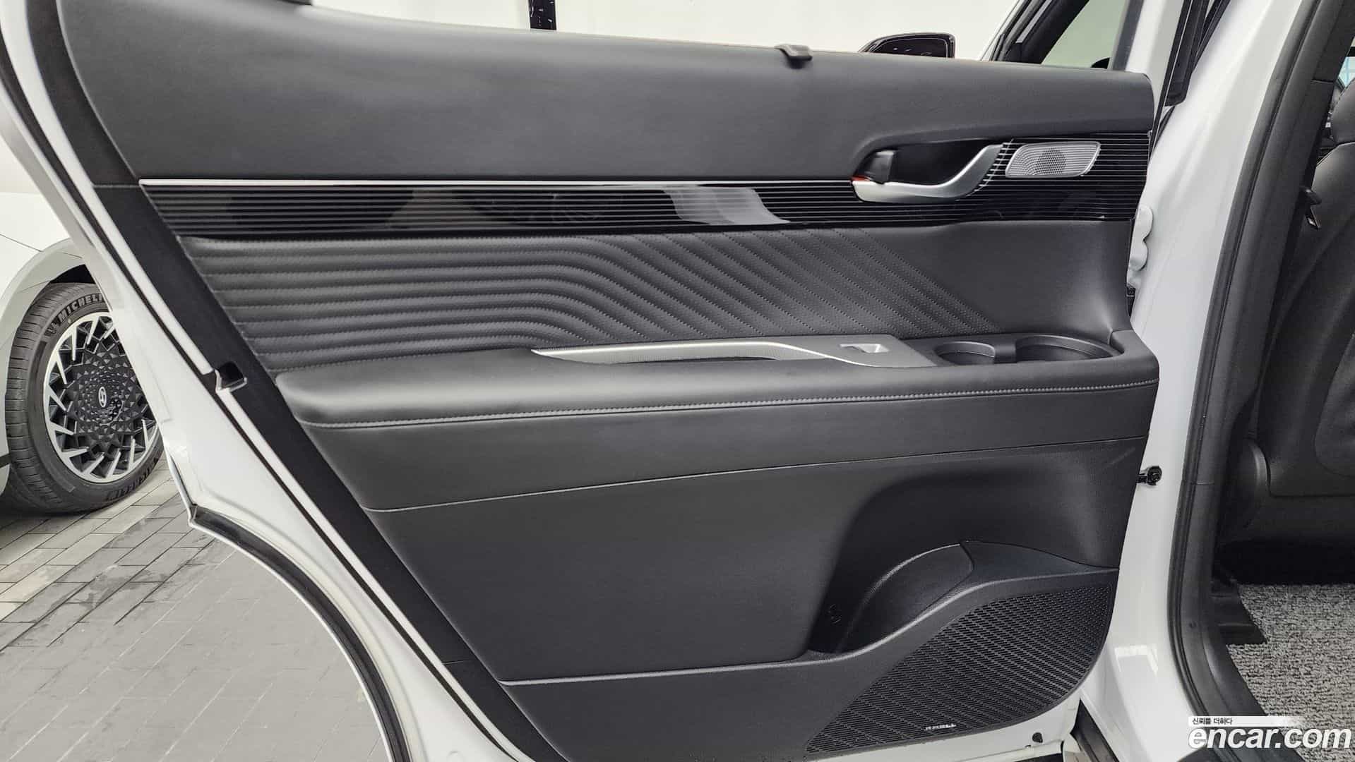 Palisade Hyundai 2023.8-INNER-035