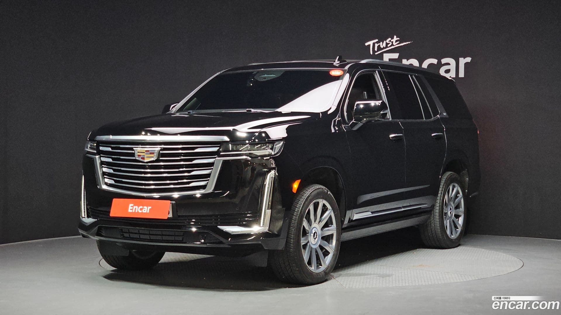 Main__Slider__Photo:Escalade Cadillac 2022.11-0