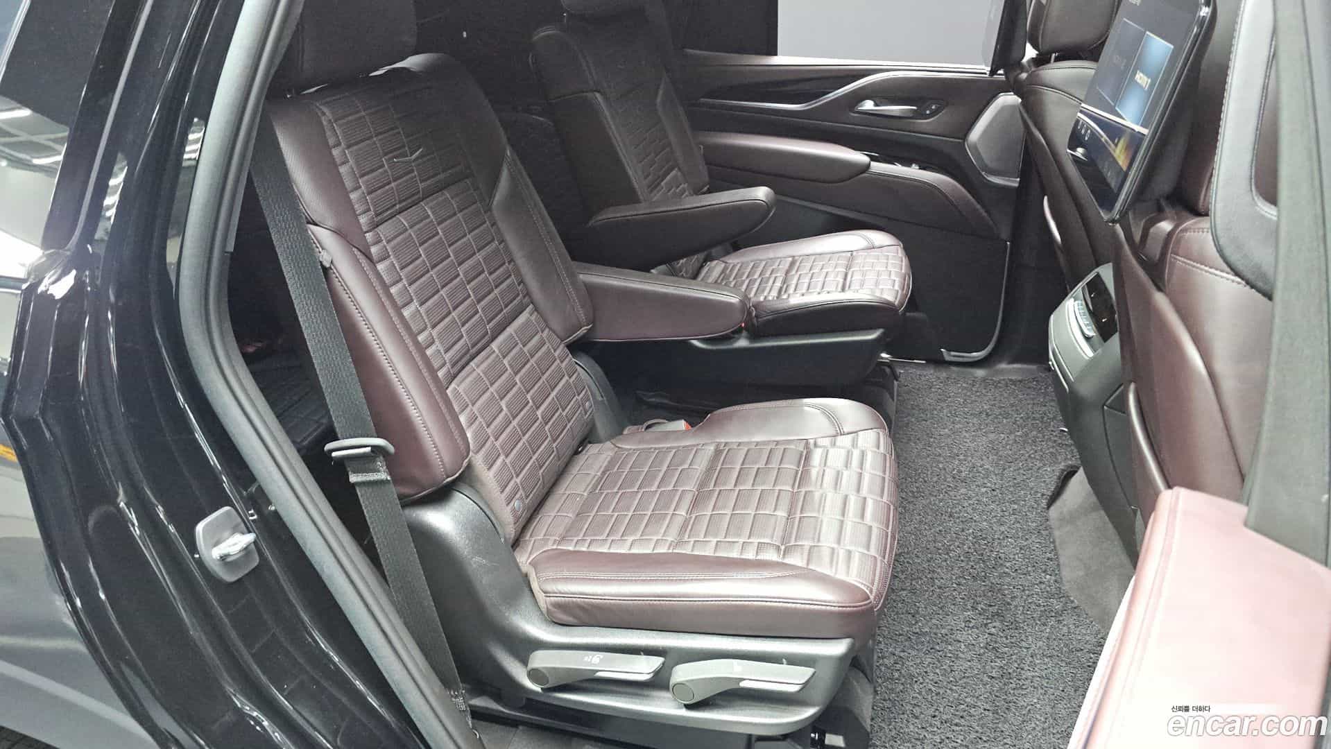 Escalade Cadillac 2022.11-OPTION-015