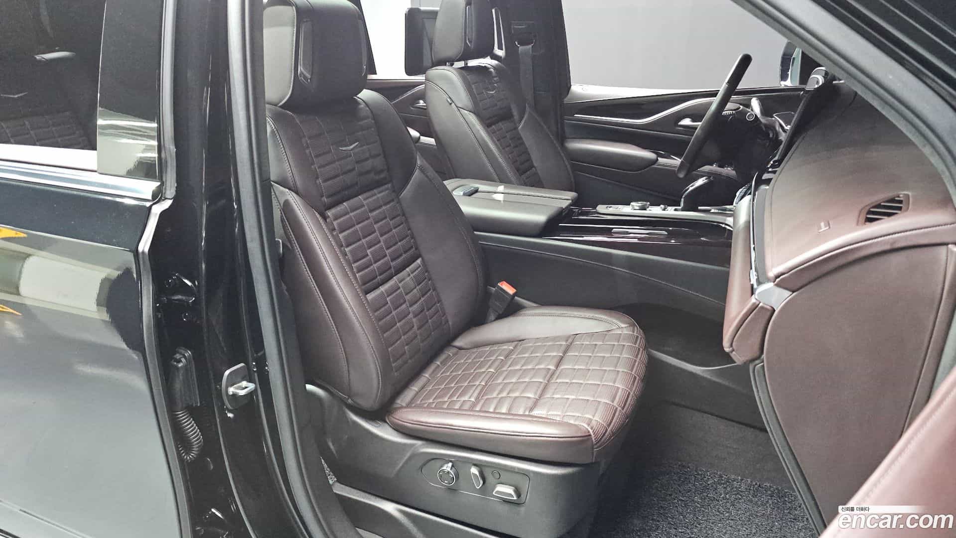 Escalade Cadillac 2022.11-OPTION-016