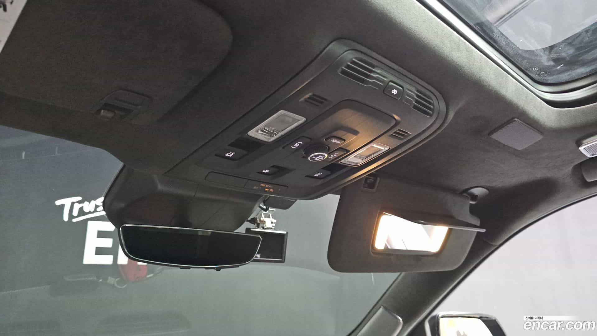 Escalade Cadillac 2022.11-OPTION-045
