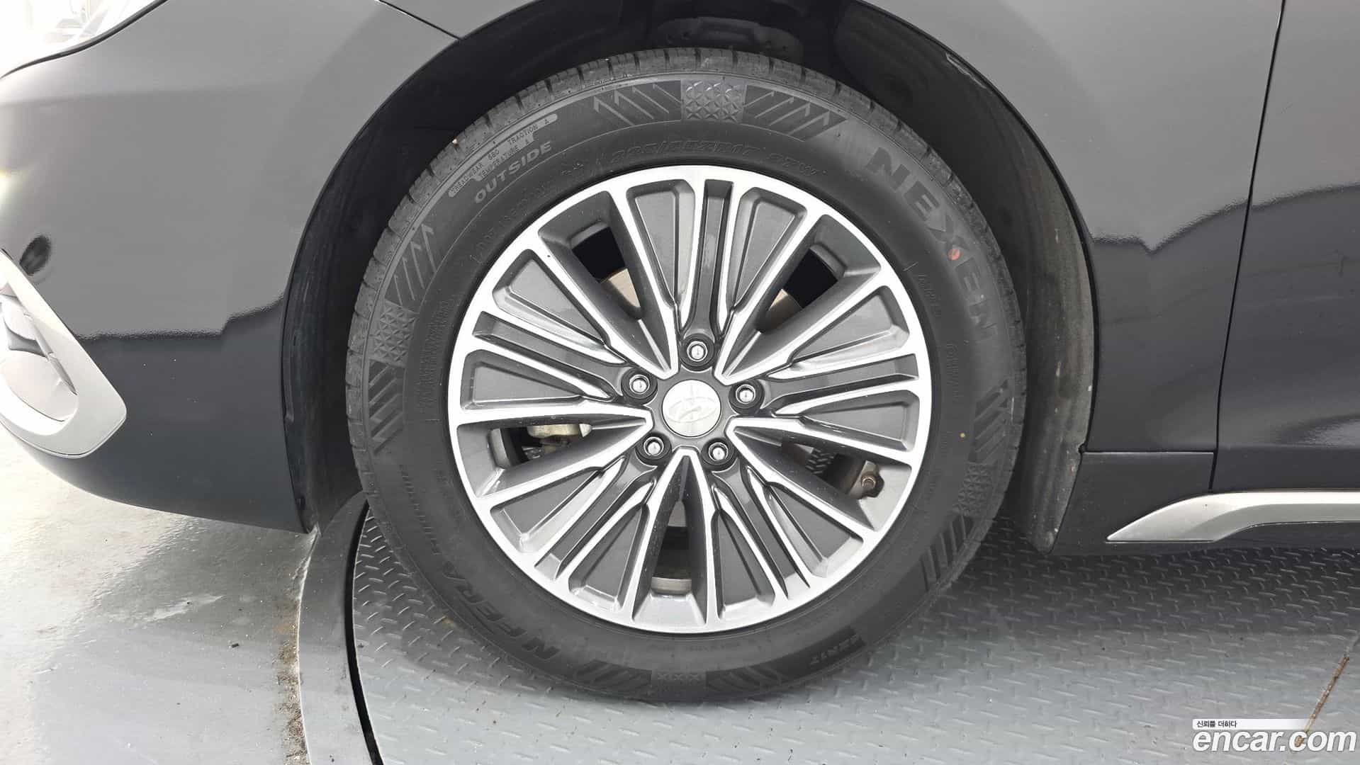 Grandeur Hyundai 2017.3-OUTER-005